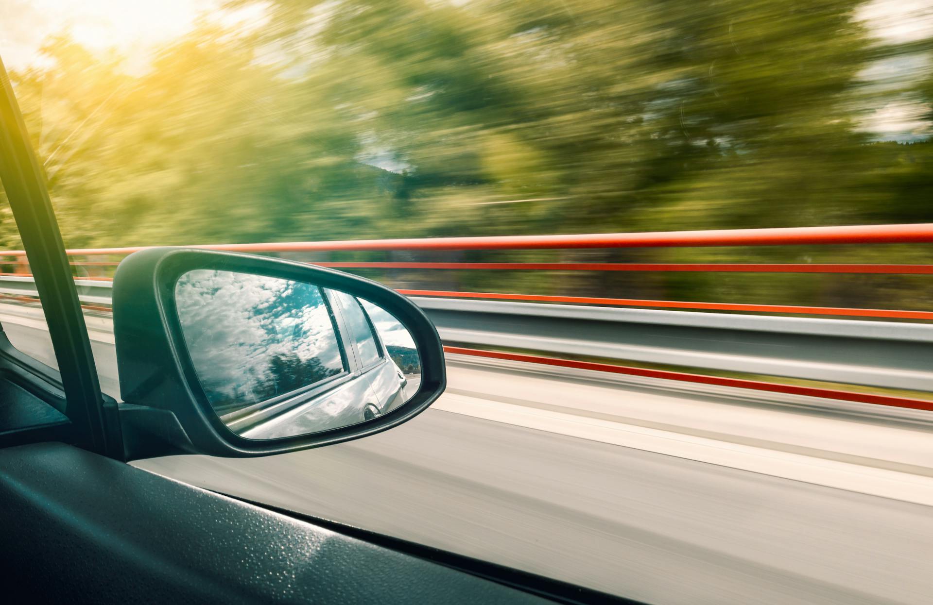 Vista desde la ventanilla de un Automóvil | Fuente: Pexels