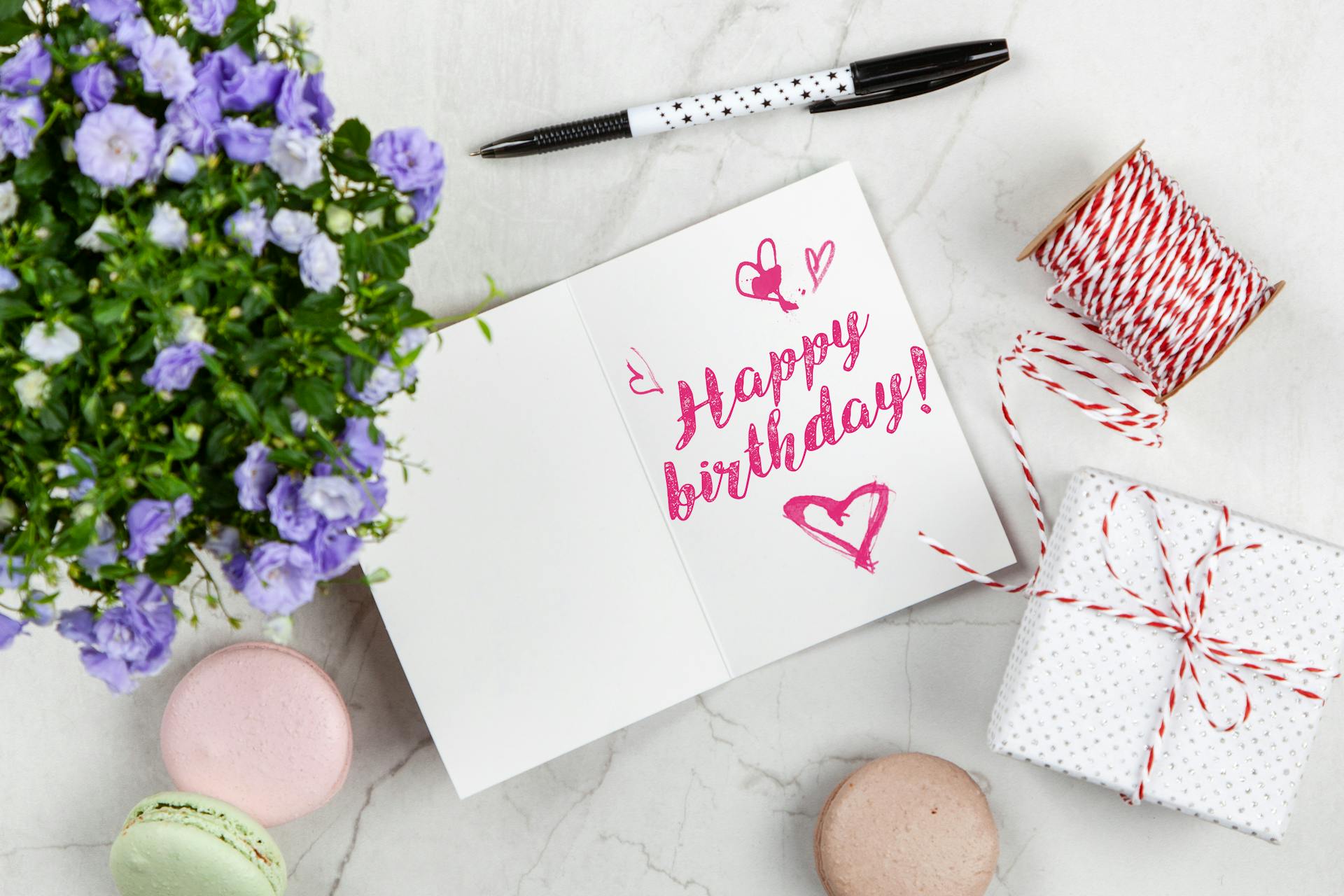 Una tarjeta de cumpleaños | Fuente: Pexels