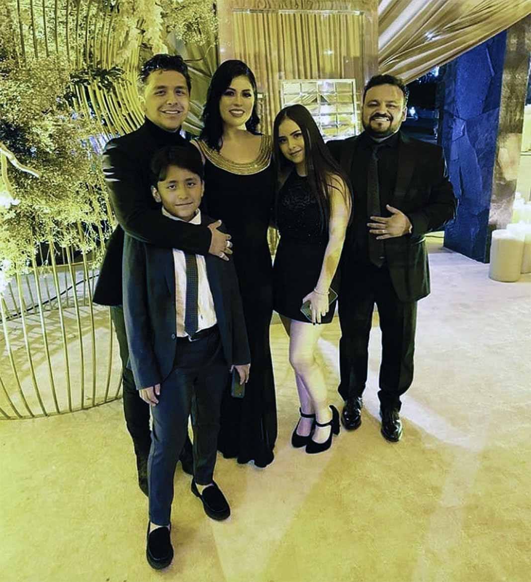 La familia Nodal | Fuente: Facebook/elheraldodemexico