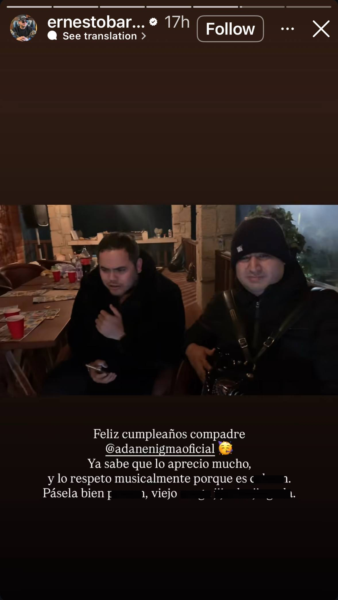 Enesto Bajaras felicitando a un colega por su cumpleaños | Fuente: Instagram Stories/ernestobarajasoficial