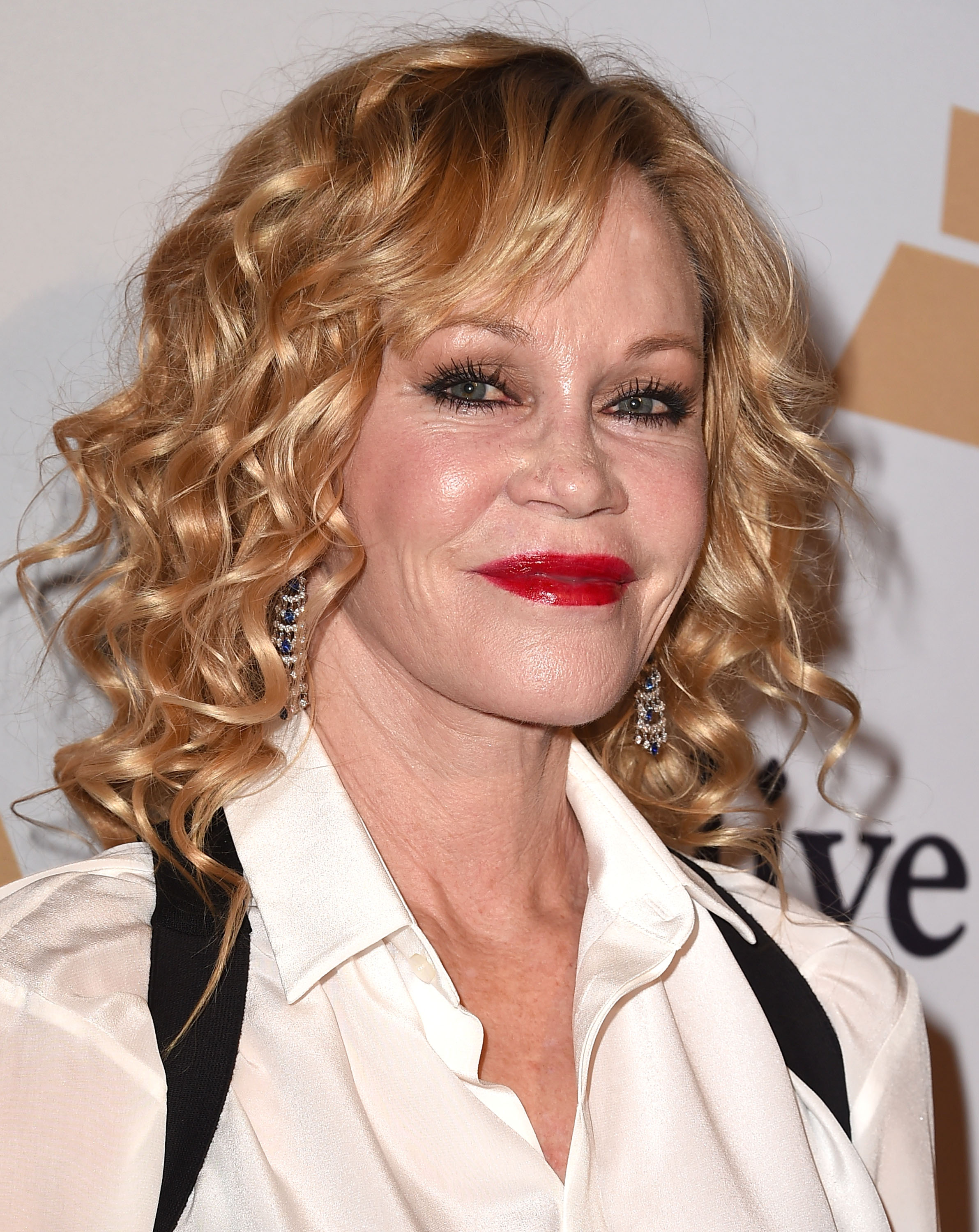 Melanie Griffith llega a la Gala Pre-Grammy y Saludo a los Iconos de la Industria en Honor a Martin Bandier el 7 de febrero de 2015, en Los Ángeles, California. | Fuente: Getty Images.