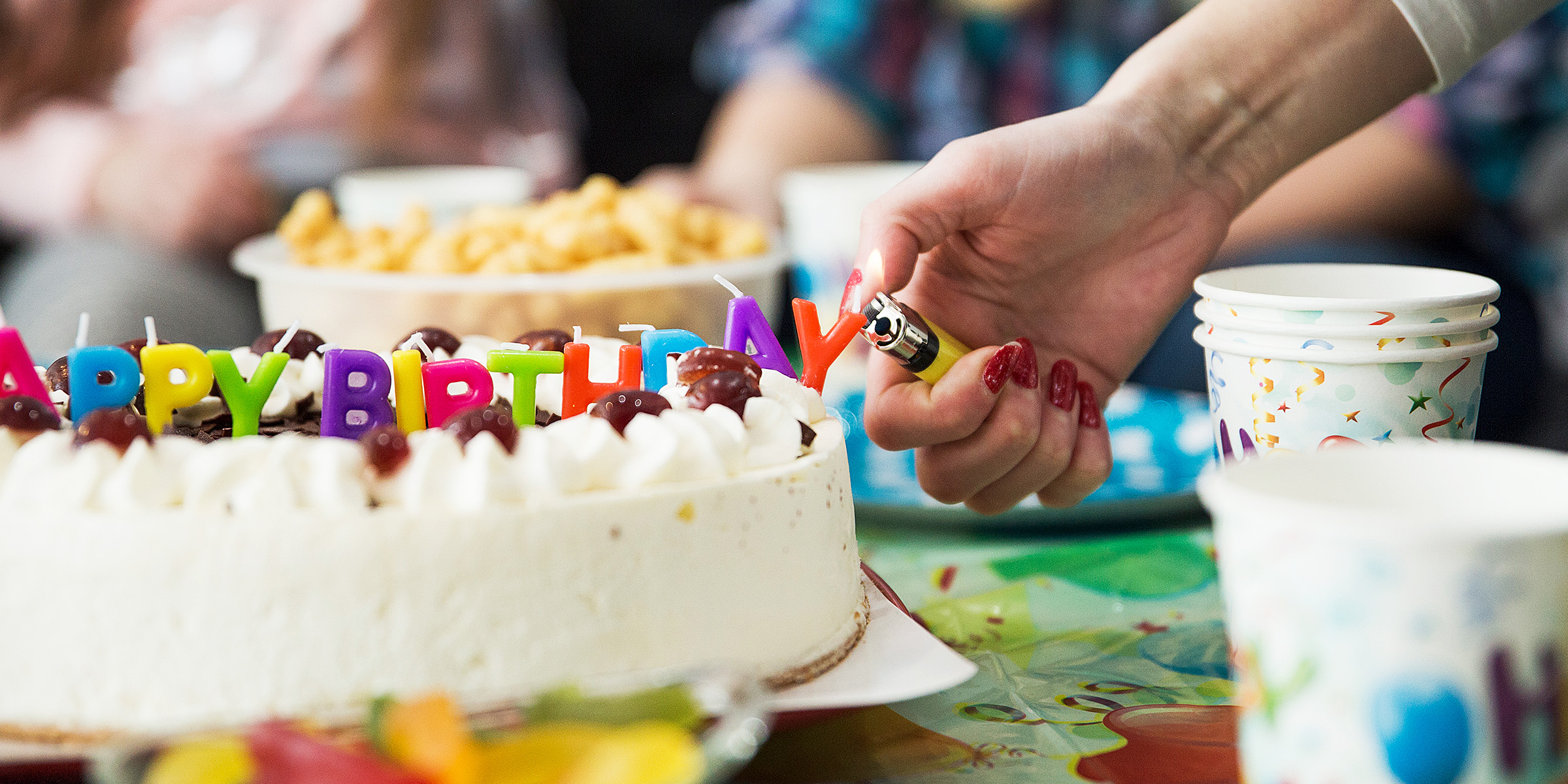 Un pastel de cumpleaños | Fuente: Freepik