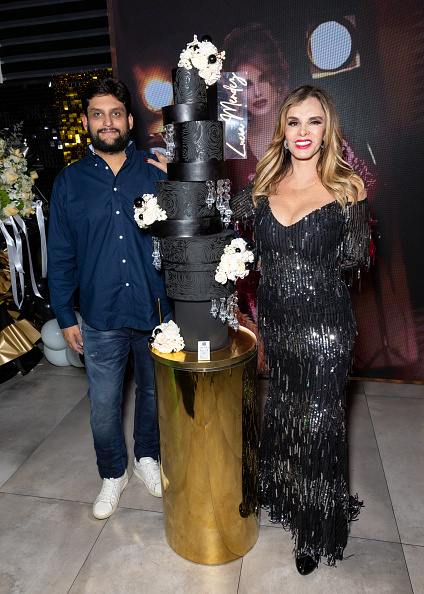 Pedro Antonio Torres y Lucía Méndez fueron vistos durante la celebración del 70º cumpleaños de Lucía Méndez el 27 de enero de 2025 en Doral, Florida | Fuente: Getty Images