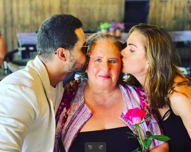 Melissa Sánchez y sus hijos Eleazar y Zoraida. | Foto: instagram.com/zoraidagomezmx