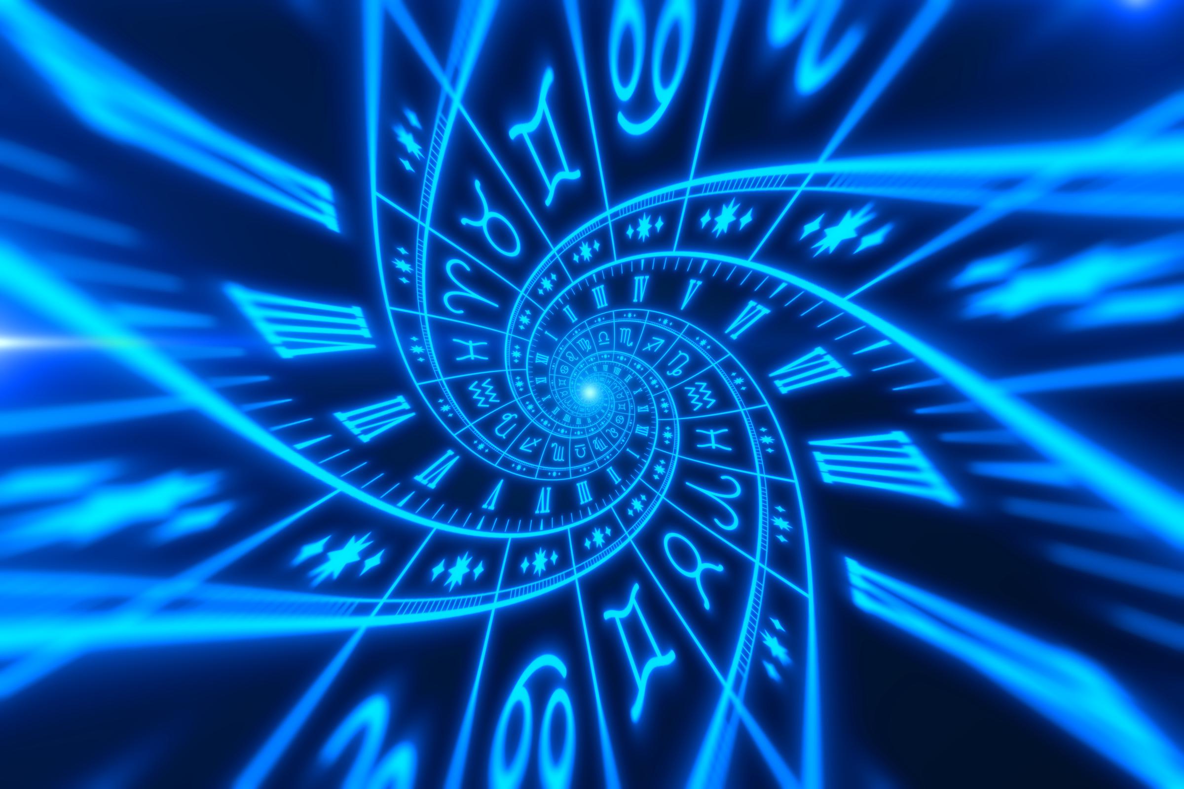 La espiral del zodiaco y los signos del zodiaco en el espacio | Fuente: Shutterstock