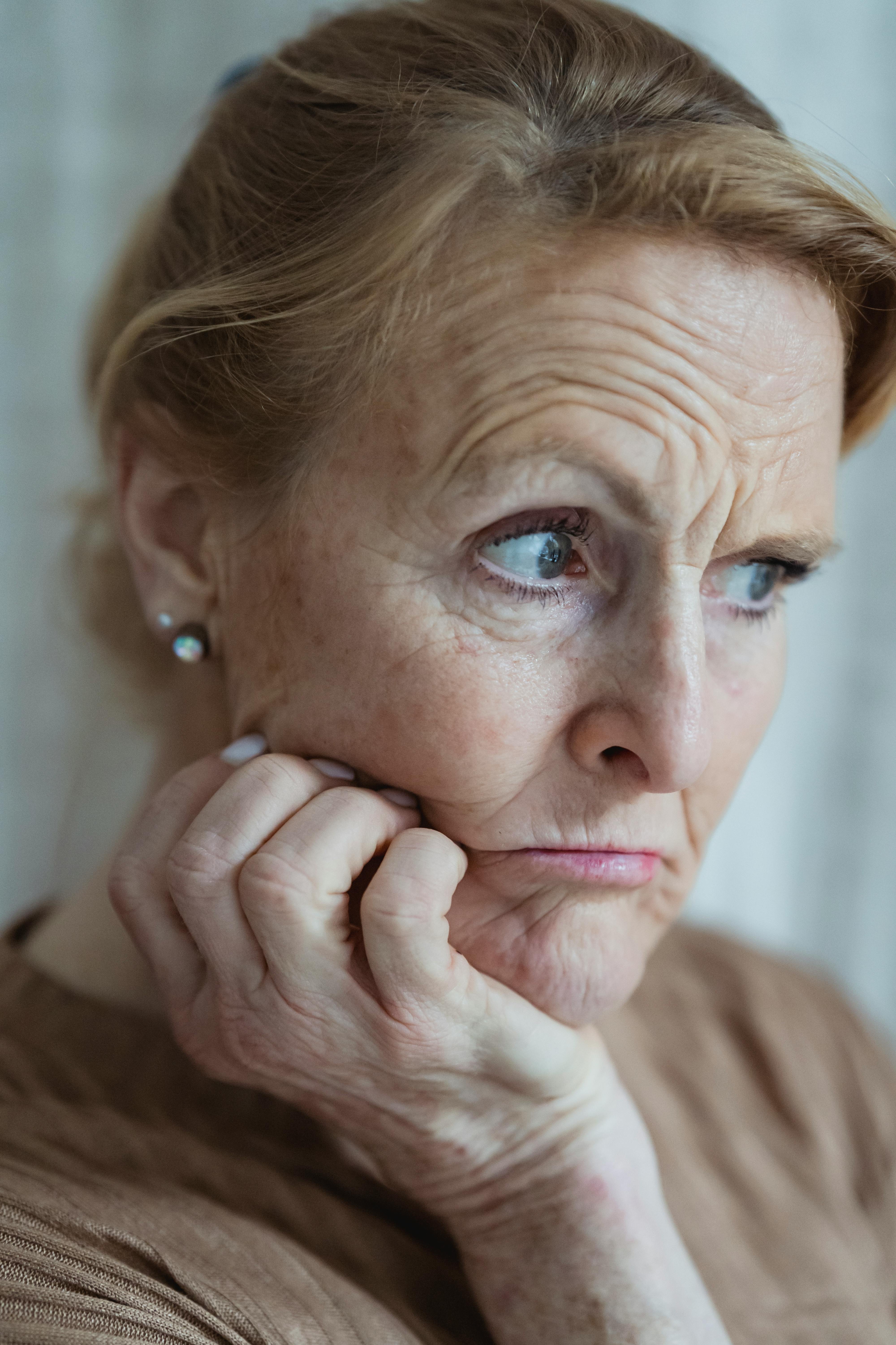 Una mujer enfurruñada | Fuente: Pexels