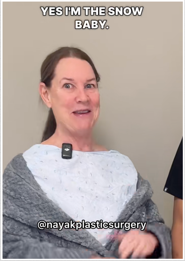 Tina Heaton bromea sobre su apodo "Snow Baby" antes de someterse a la cirugía, programada durante una gran tormenta de nieve. | Fuente: TikTok/nayakplasticsurgery