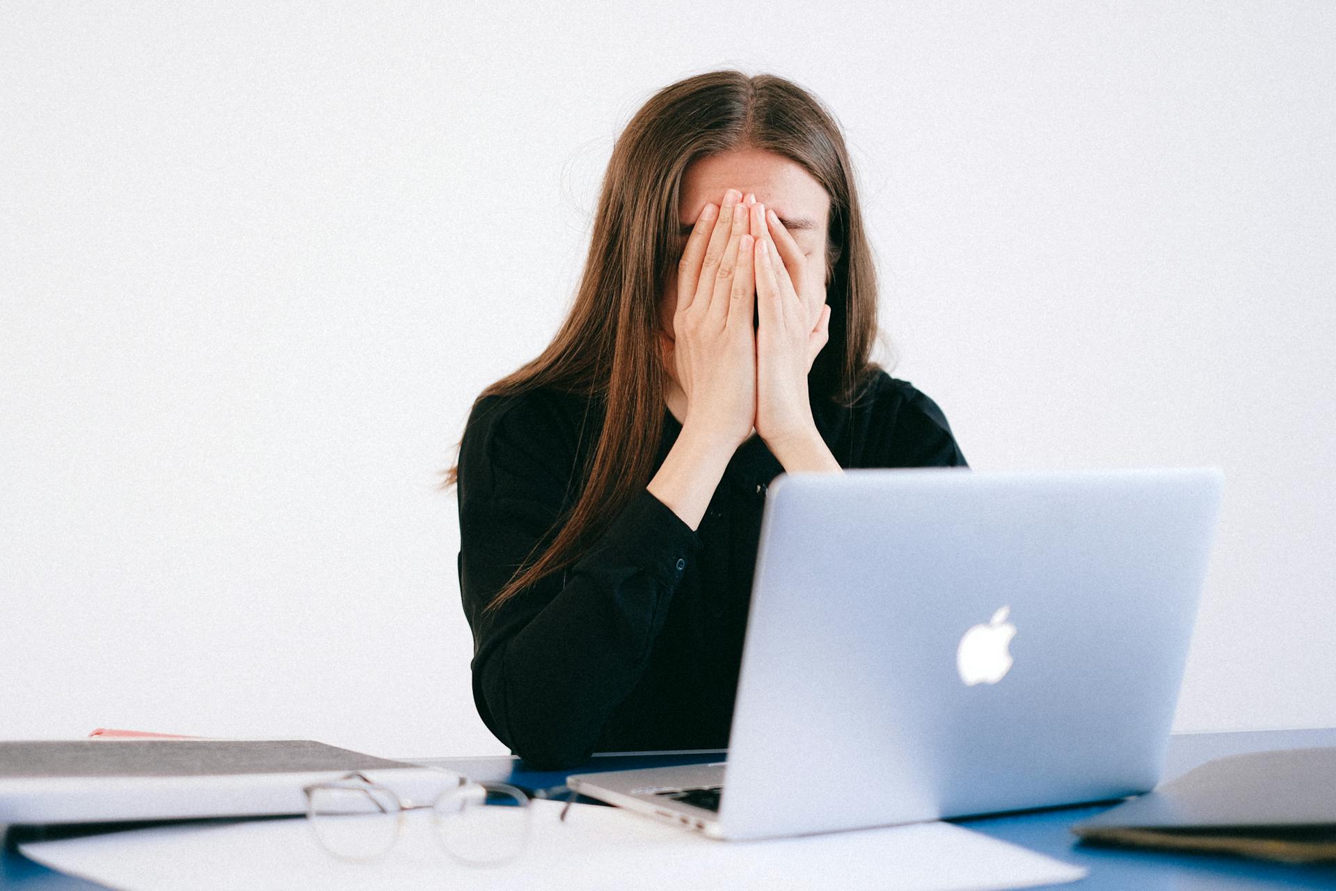 Una mujer ansiosa | Fuente: Pexels