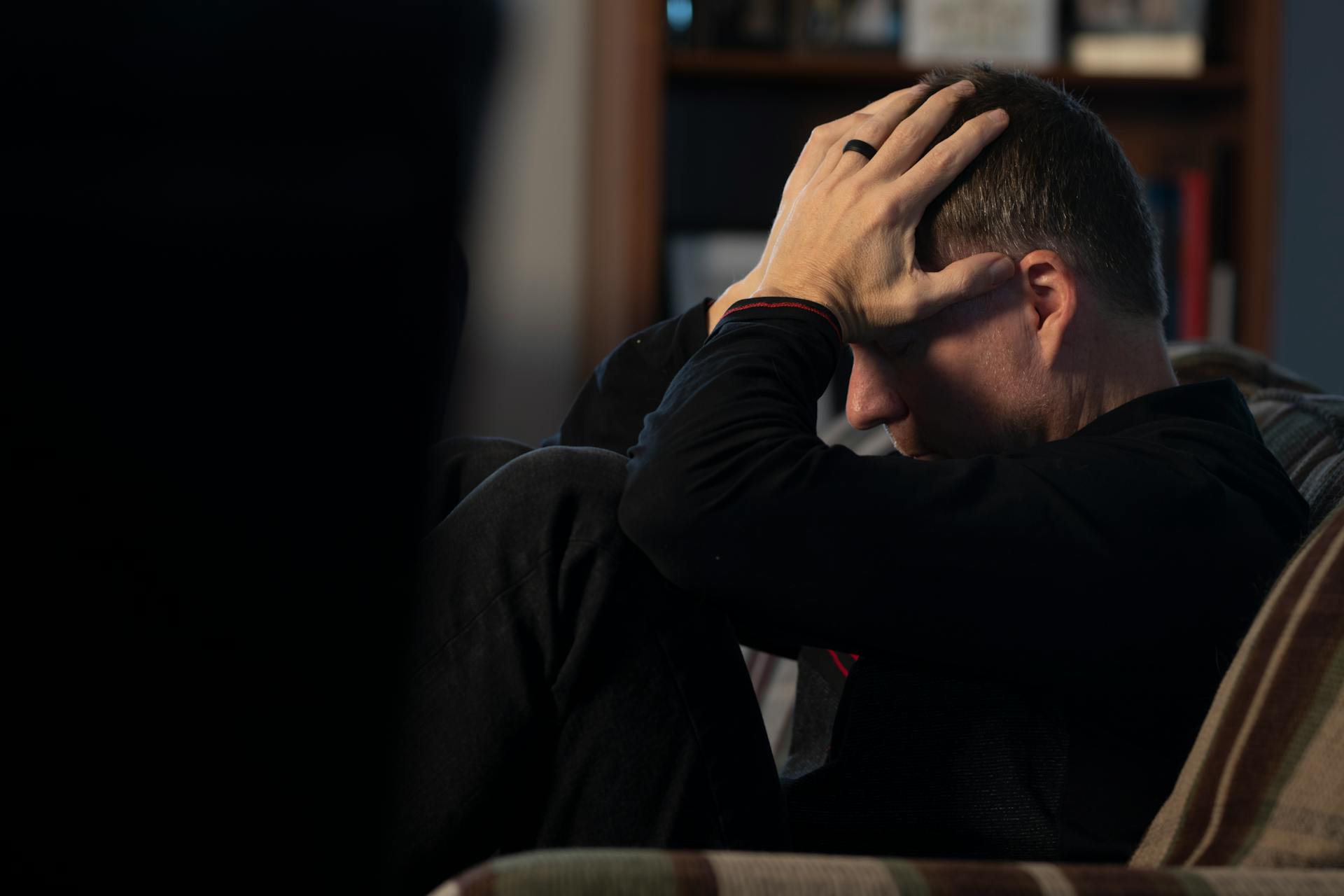 Un hombre disgustado | Fuente: Pexels