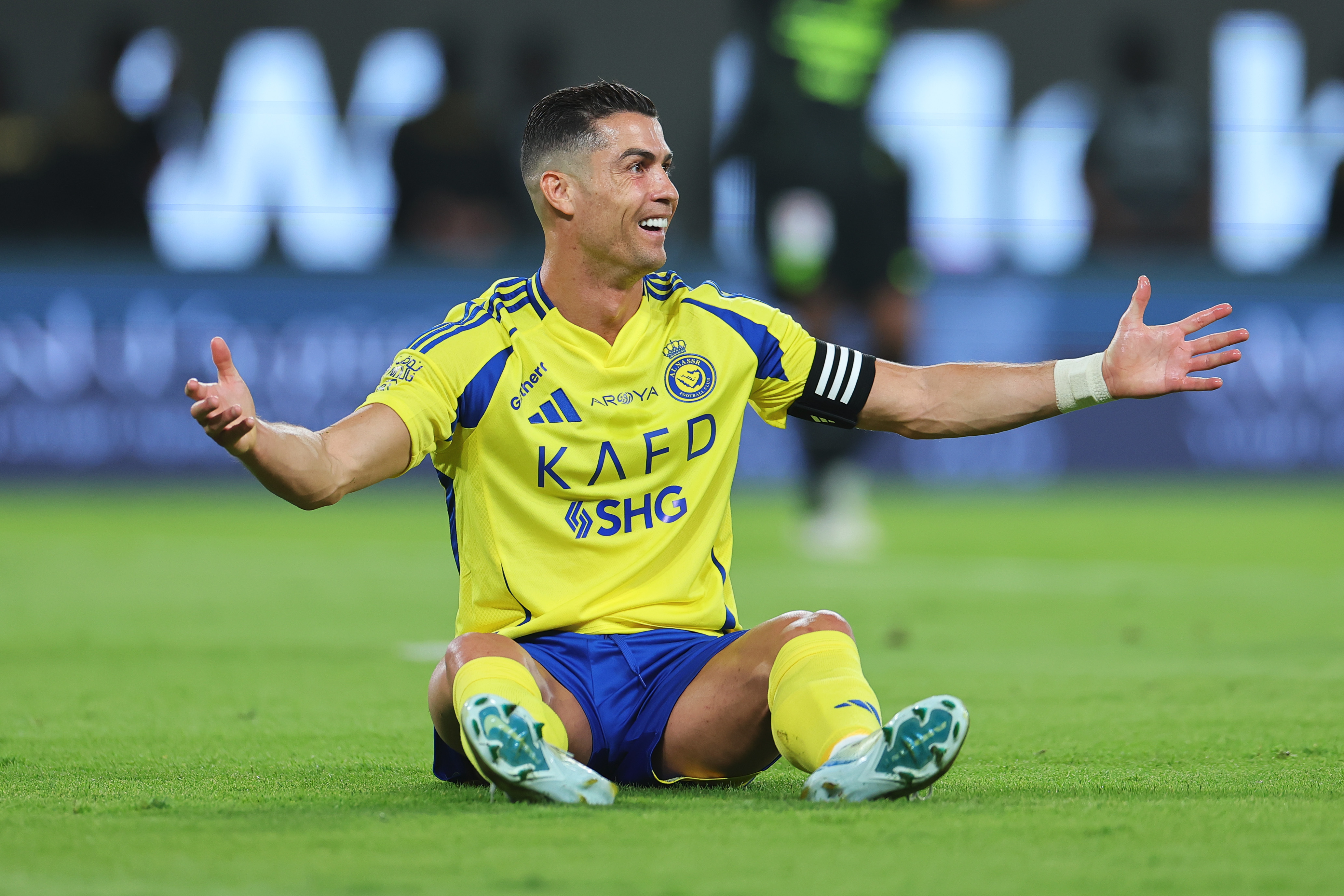 Cristiano Ronaldo de Al Nassr reacciona durante el partido de la Saudi Pro League entre Al Nassr y Al Ittihad en el Parque Al-Awwal el 7 de mayo de 2025 en Riad, Arabia Saudita. | Fuente: Getty Images.