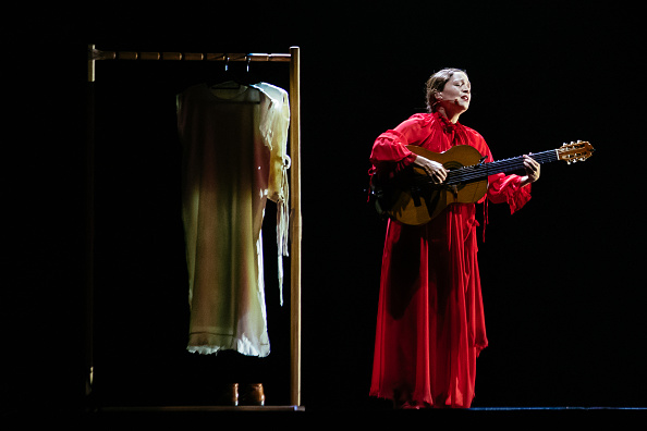 Natalia Lafourcade se presenta durante un concierto como parte de la gira 'Cancionera' en el Auditorio Banamex el 26 de abril de 2025 en Monterrey, México.