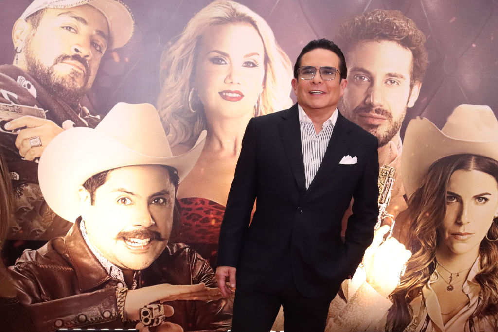 Gustavo Adolfo Infante posa para fotos en el estreno de la película "El Junior" en Cinépolis Plaza Carso el 25 de abril de 2023 en Ciudad de México. | Foto: Getty Images
