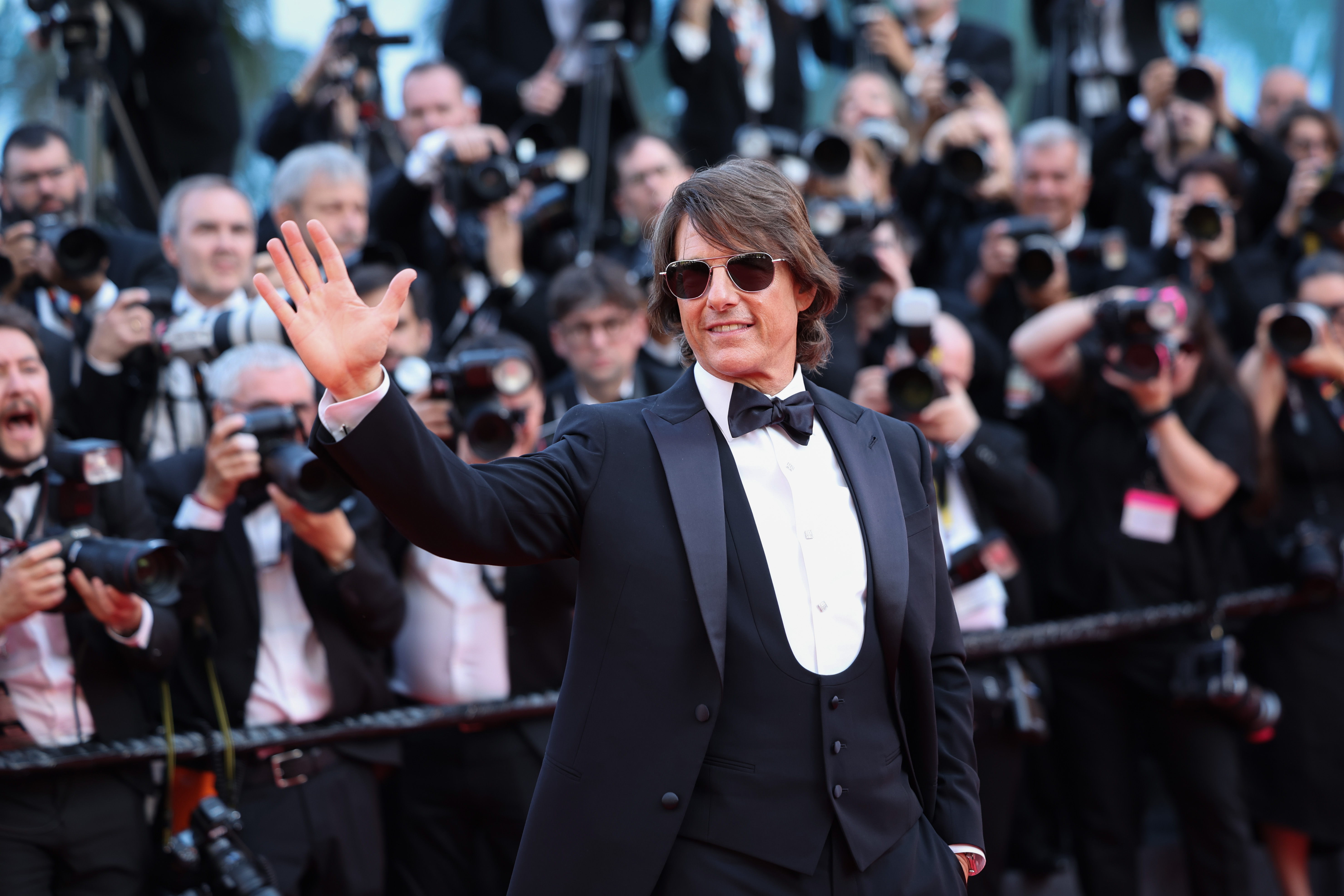 Tom Cruise asiste a la alfombra roja de "Mission: Impossible – The Final Reckoning" durante la 78ª edición del Festival de Cine de Cannes, el 14 de mayo de 2025 en Cannes, Francia | Fuente: Getty Images