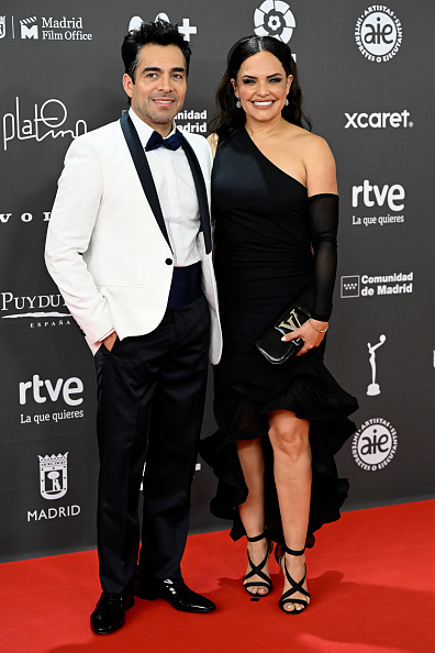 Omar Chaparro y Lucía Ruiz de la Peña asisten a los Premios Platino del Cine Iberoamericano 2023 en el Palacio Municipal de Congresos-IFEMA Madrid el 22 de abril de 2023 en Madrid, España | Fuente: Getty Images