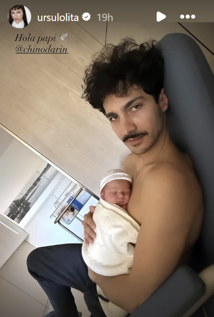 El Chino Darín con su bebé | Fuente: Instagram/ursulolita