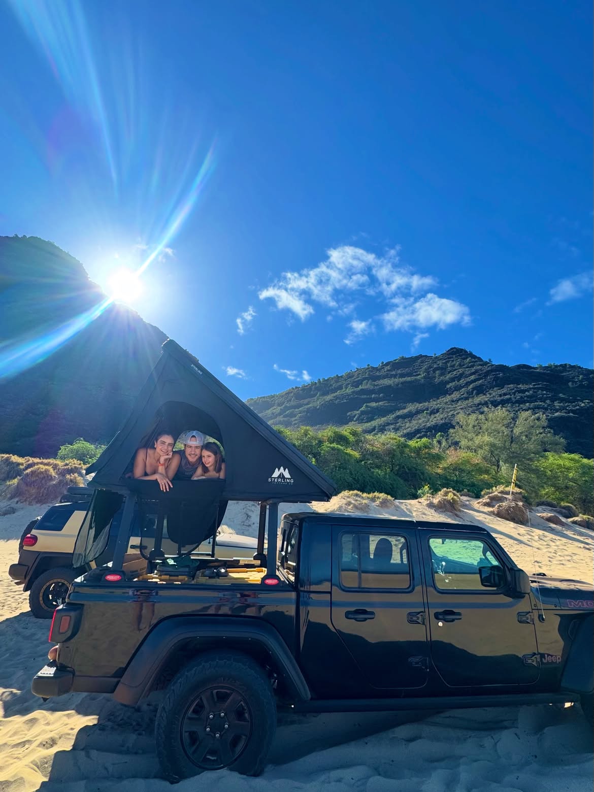 Las vacaciones de Aislinn Derbez, Mauricio Ochmann y su hija Kailani en Hawái | Fuente: Instagram/aislinnderbez