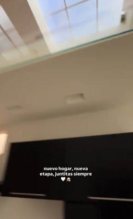 Imagen del nuevo departamento de Romina Marcos junto a su novia Laura Salazar. | Fuente: TikTok/romimarcos