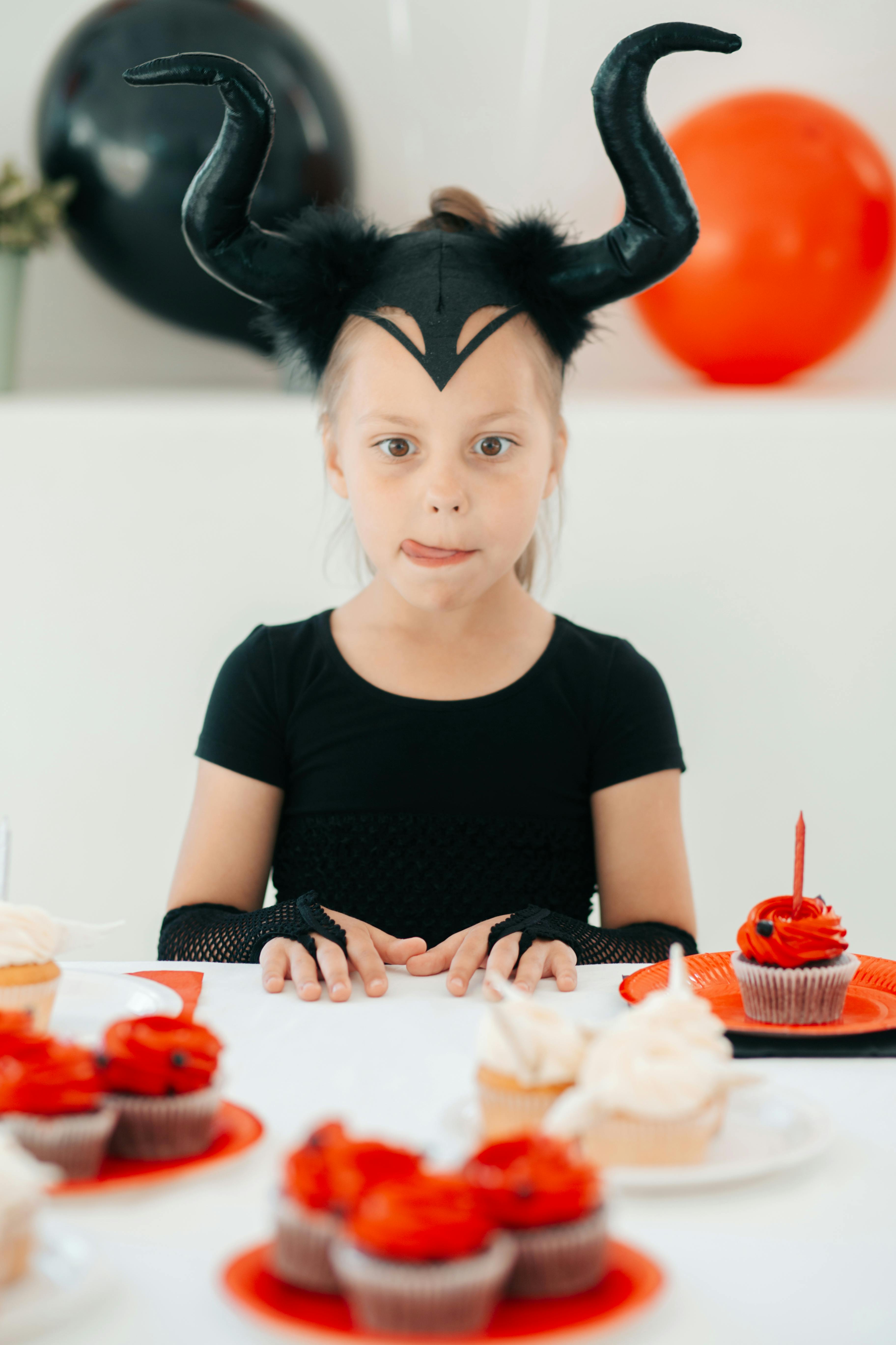 Una niña disfrazada para Halloween | Fuente: Pexels
