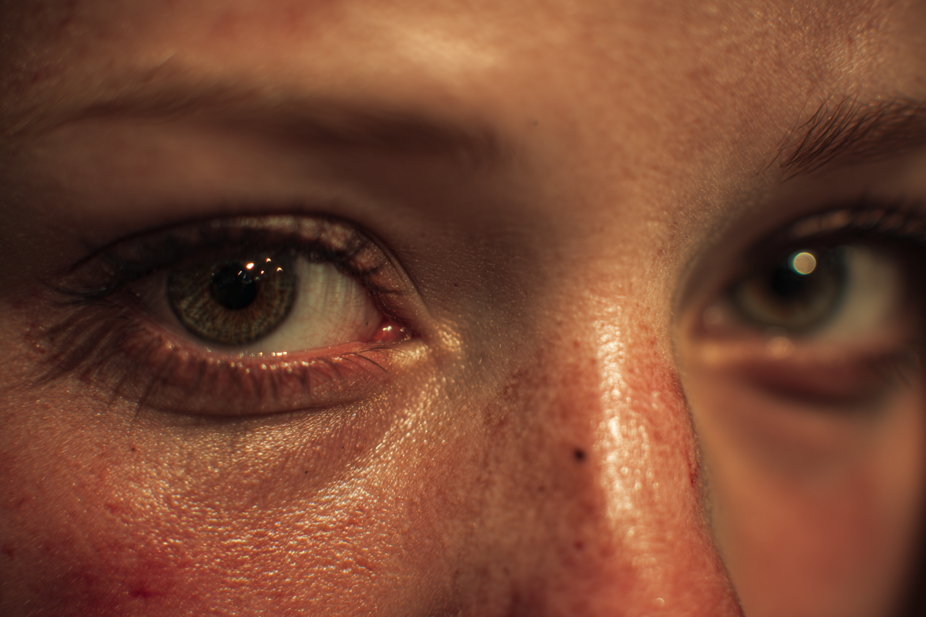 Primer plano de los ojos de una mujer | Fuente: Midjourney