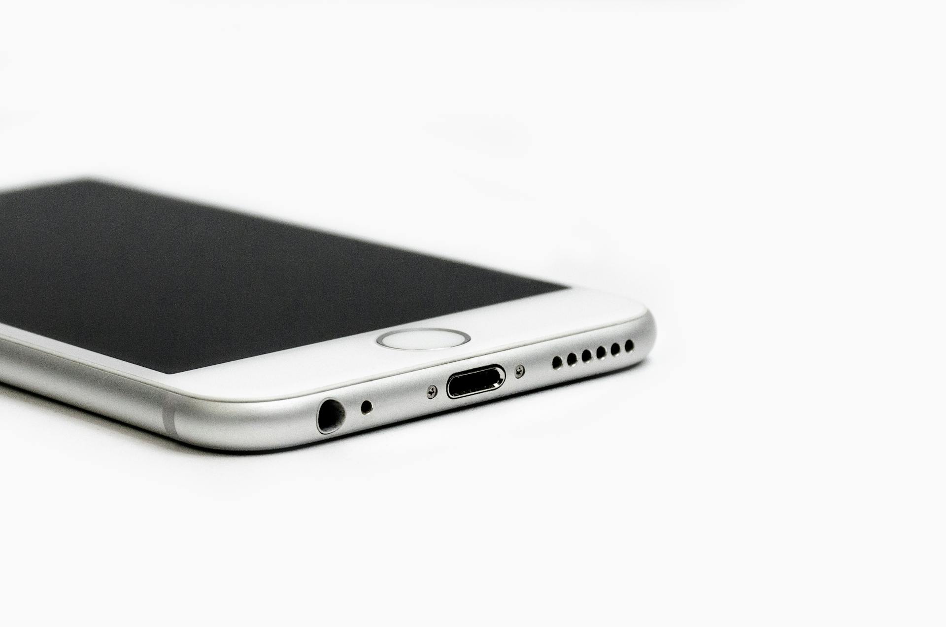 Un teléfono celular | Fuente: Pexels