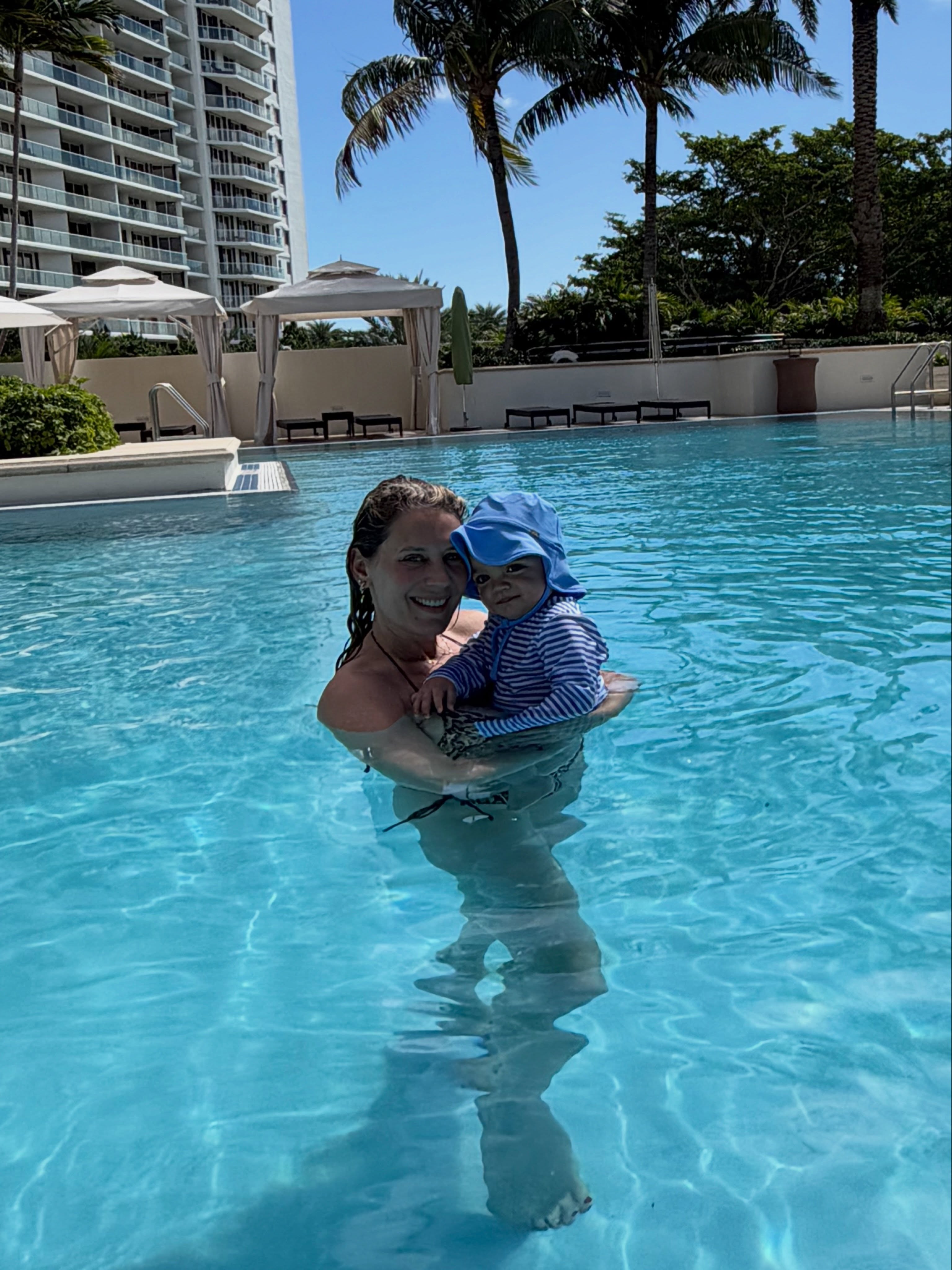 Rocío Marengo y Eduardo Fort mostraron a su hijo Isidro disfrutando de su primer viaje a Miami | Fuente: Instagram/marengorocio