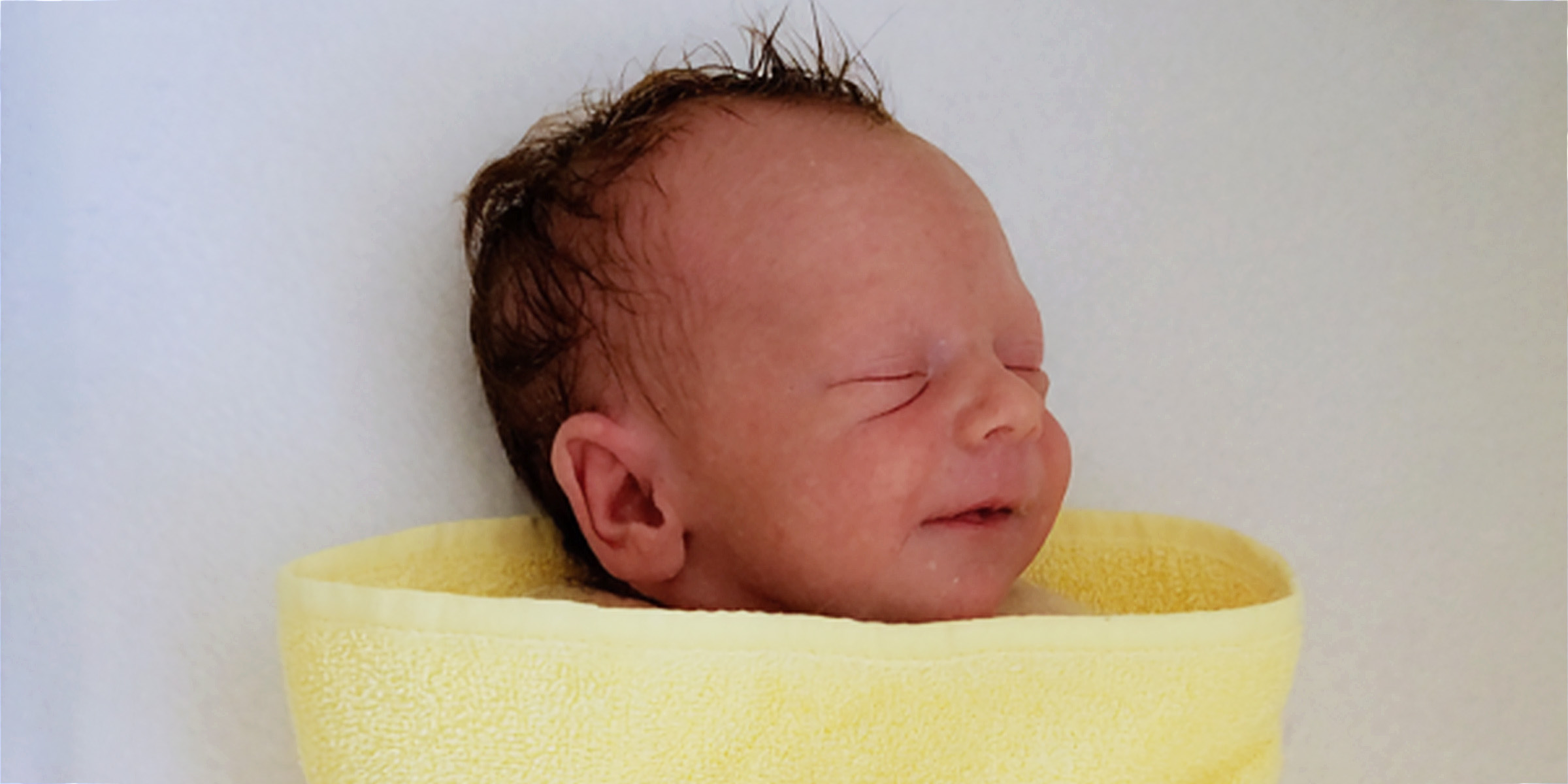 Un bebé recién nacido | Fuente: Morelimedia