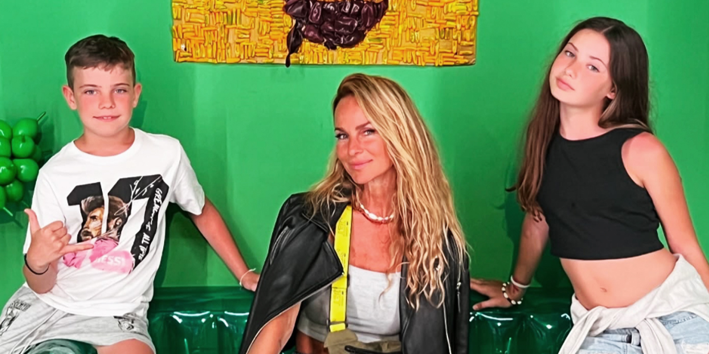Sabrina Rojas con sus hijos, Esperanza y Fausto | Fuente: instagram.com/rojassasi
