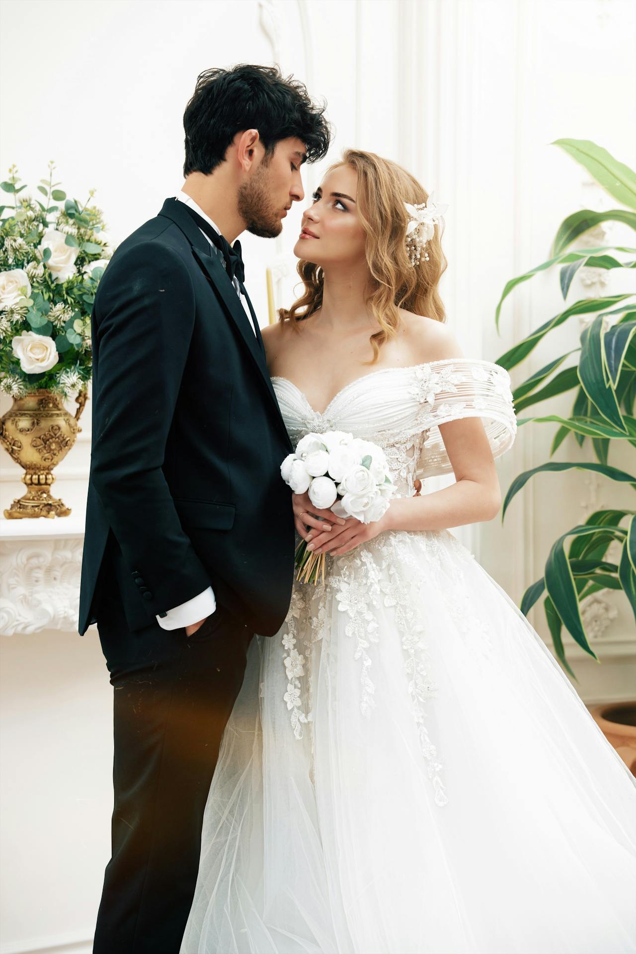 Una novia y un novio | Fuente: Pexels