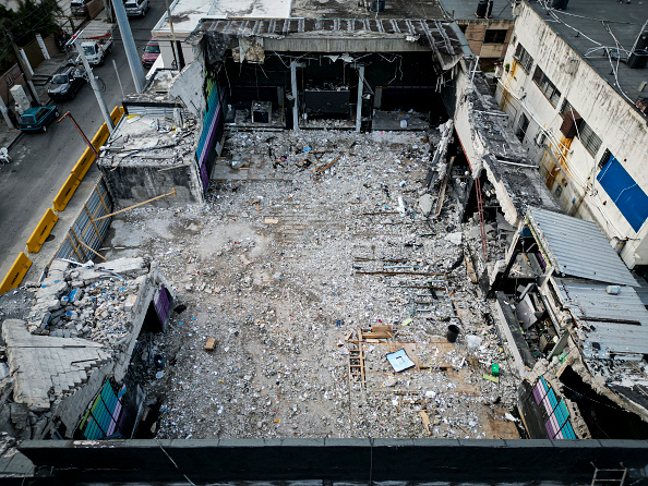 Esta vista aérea muestra la zona despejada tras el colapso del techo en la discoteca Jet Set, en Santo Domingo, el 11 de abril de 2025 | Fuente: Getty Images