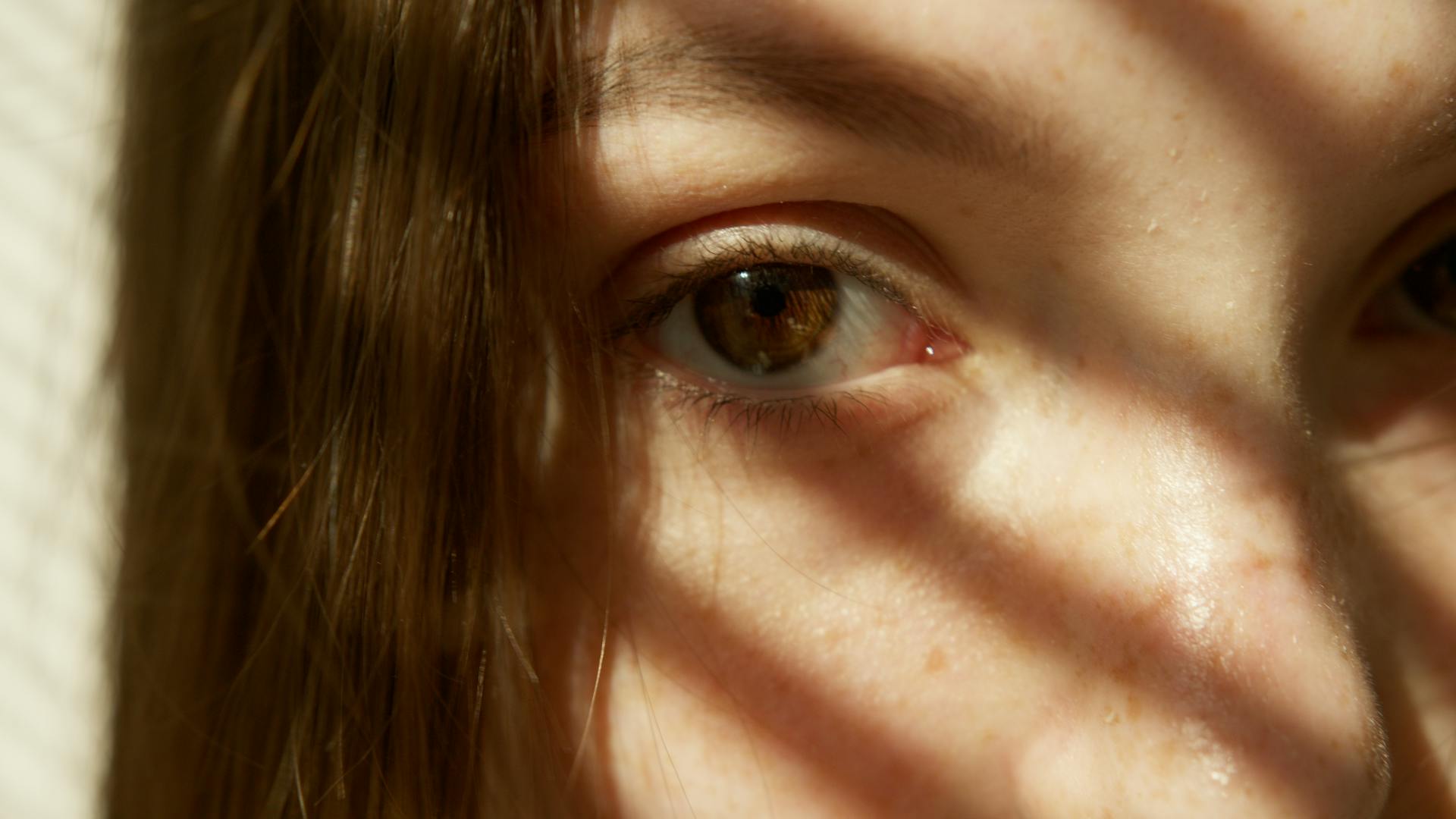 Primer plano de los ojos de una mujer | Fuente: Pexels