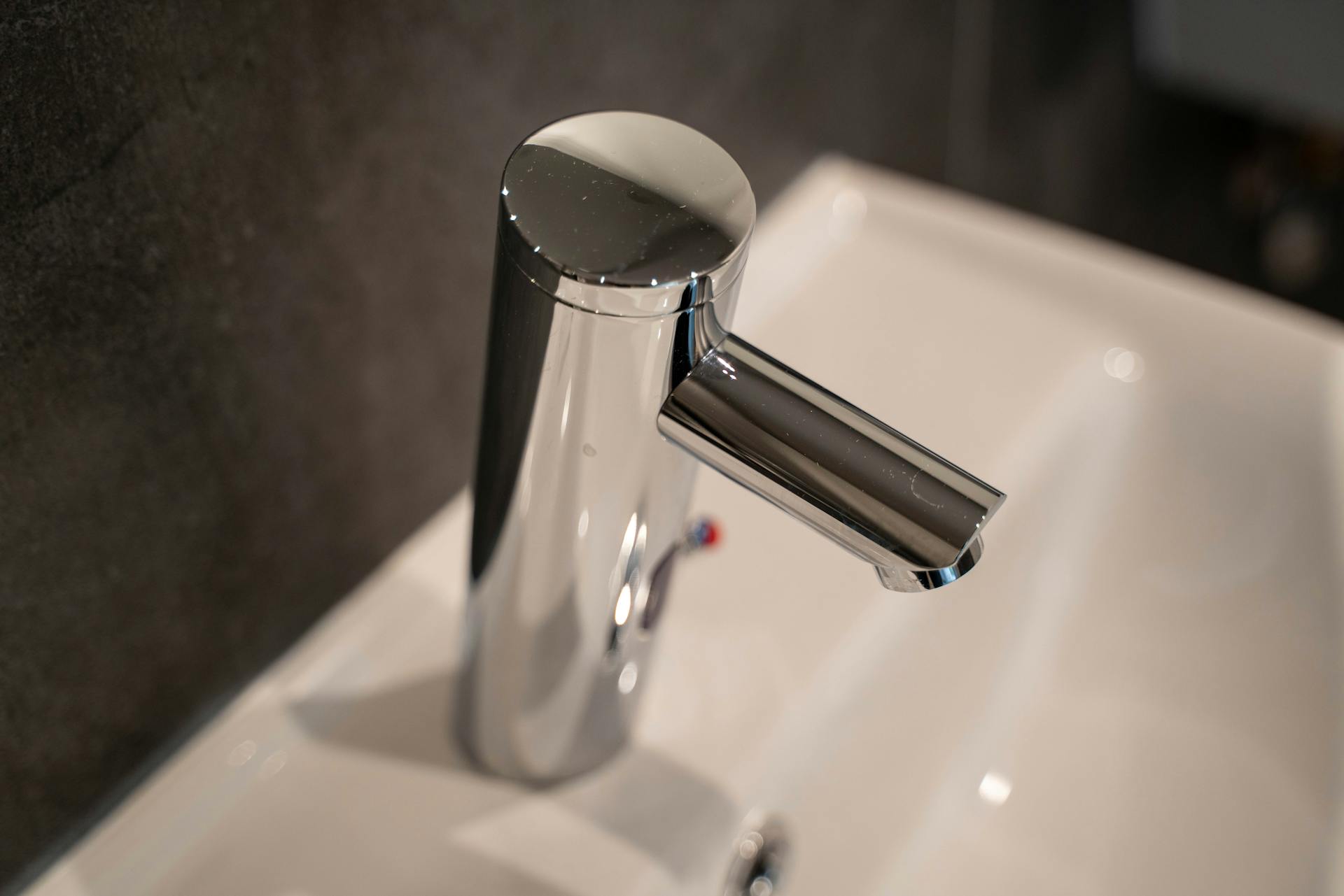 Un grifo de lavabo | Fuente: Pexels
