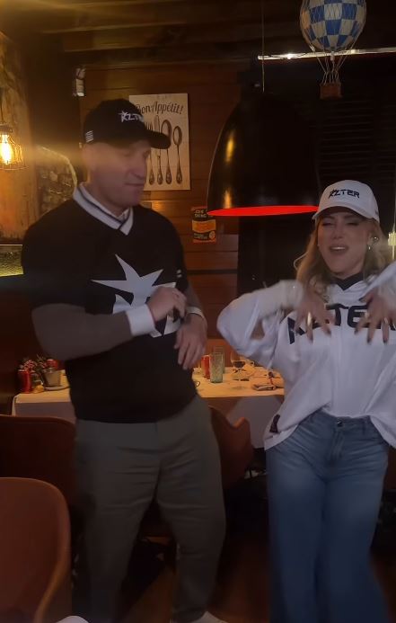 Maxi López y Evangelina Anderson promocionan el emprendimiento en común de de sus hijos, "Azter Studio" | Fuente: Instagram/evangelinaanderson