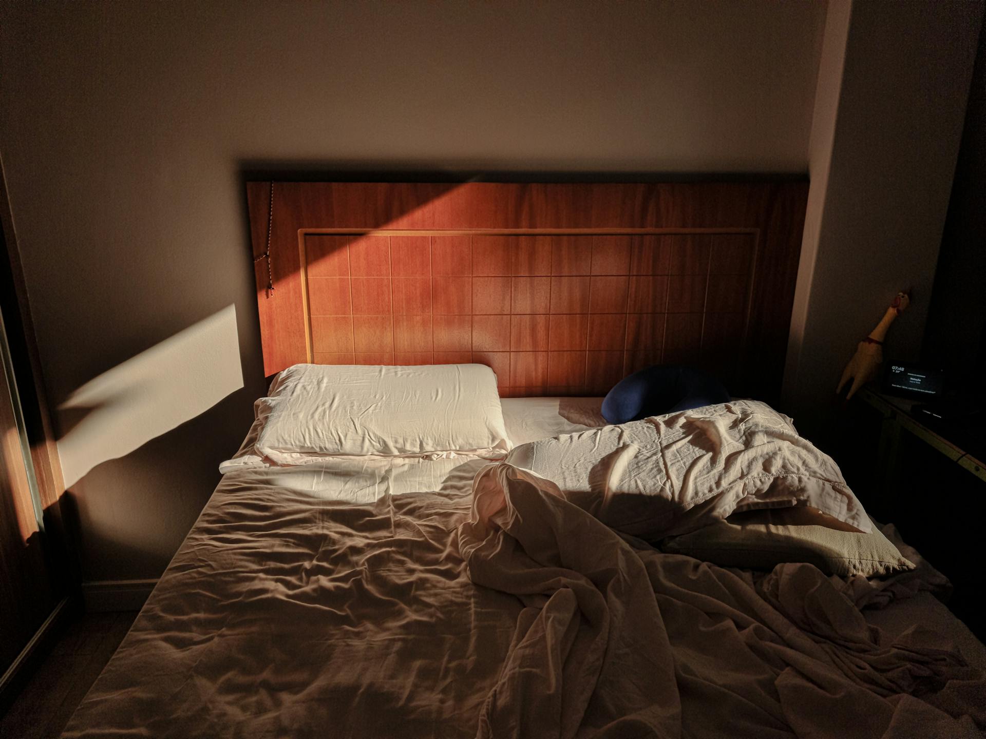 Una cama desordenada | Fuente: Pexels