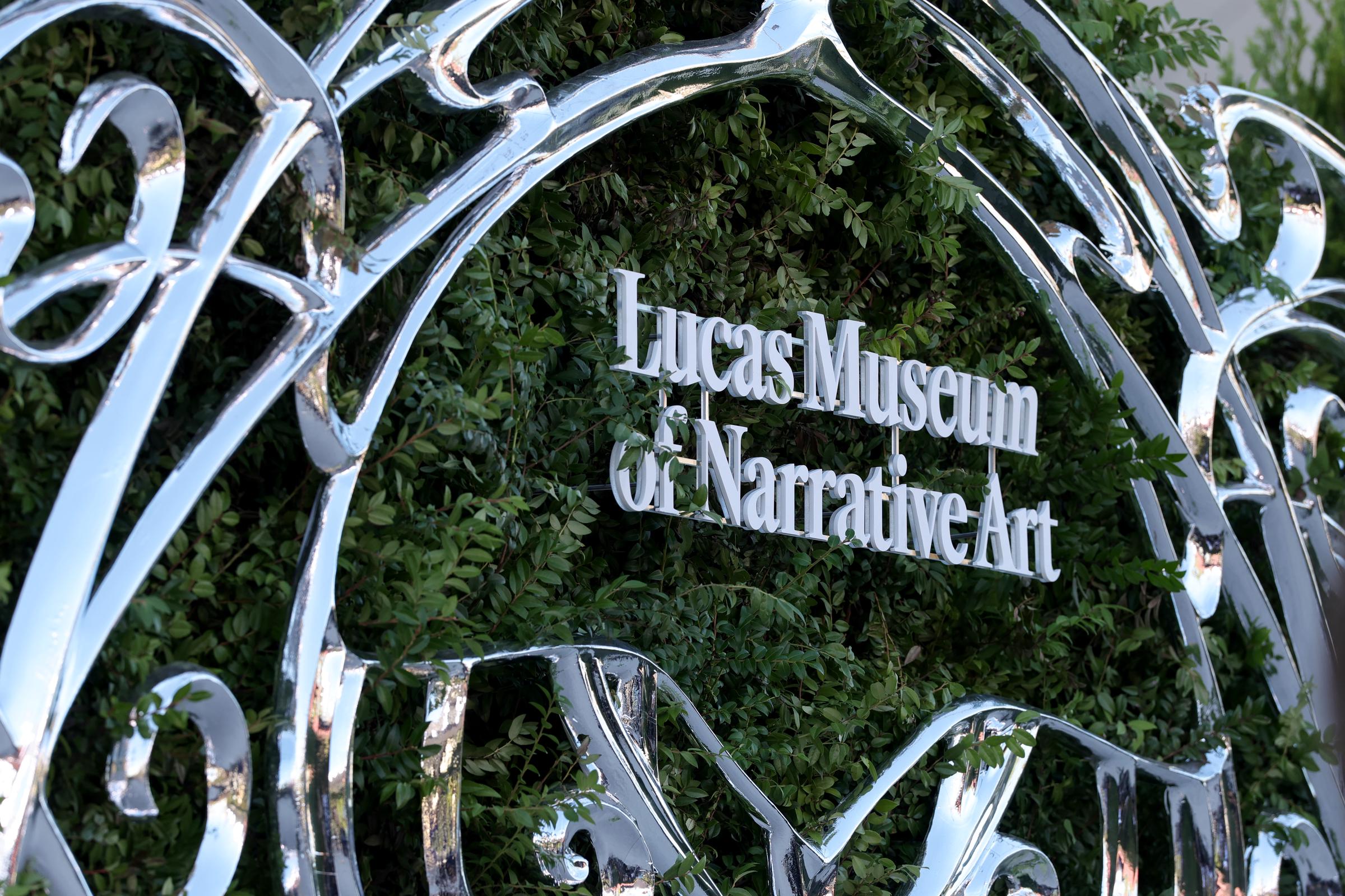 El Museo Lucas de Arte Narrativo en la noche de la inauguración, el 19 de septiembre de 2026. | Fuente: Getty Images