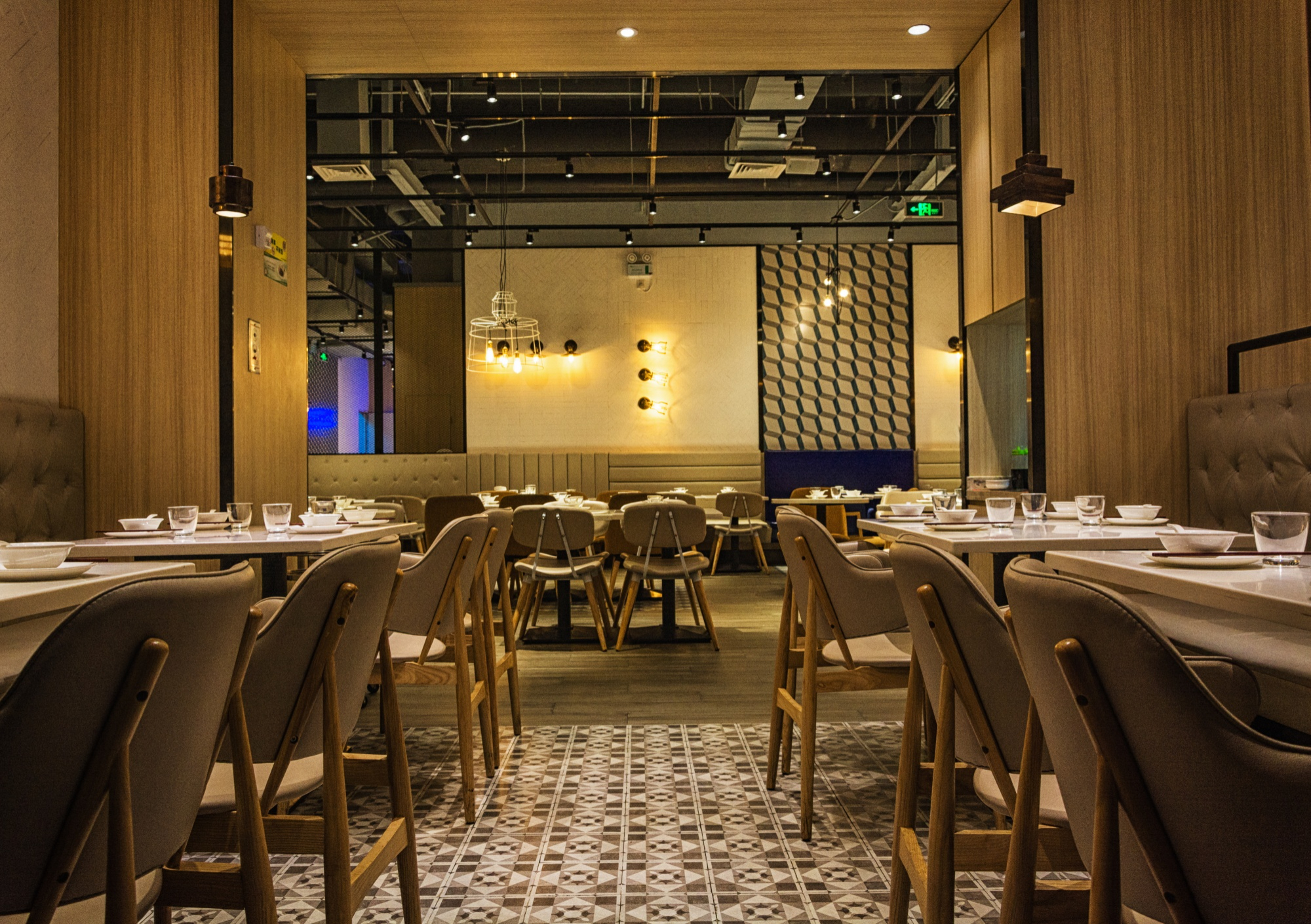 Un restaurante | Fuente: Freepik