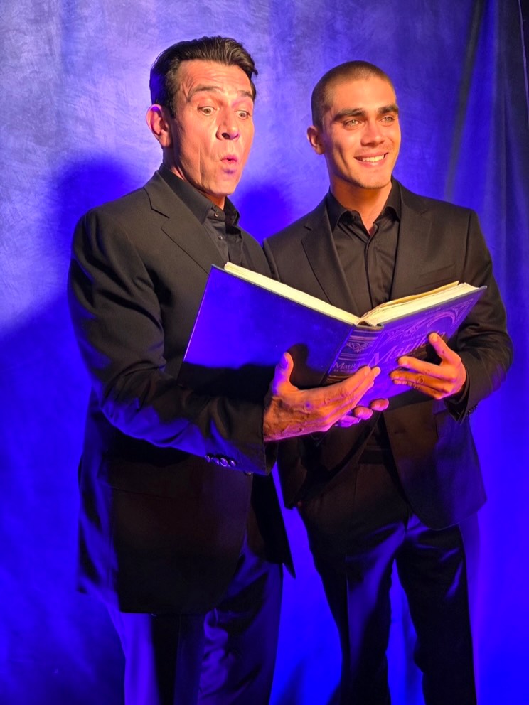 Jorge Salinas compartió junto a su hijo Santiago frente a las cámaras. | Fuente: Instagram/salinasjorgemx.