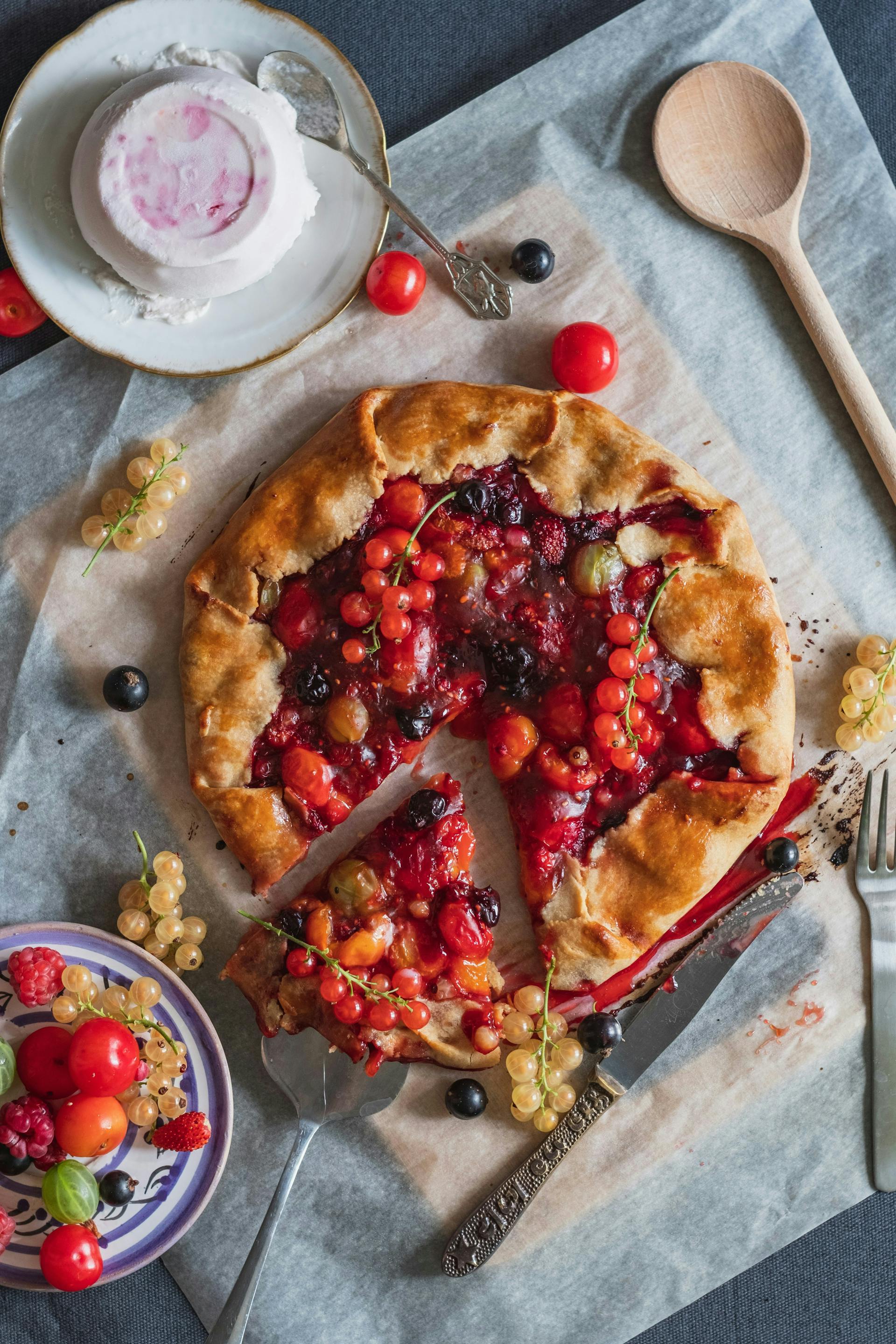 Una tarta de bayas | Fuente: Pexels