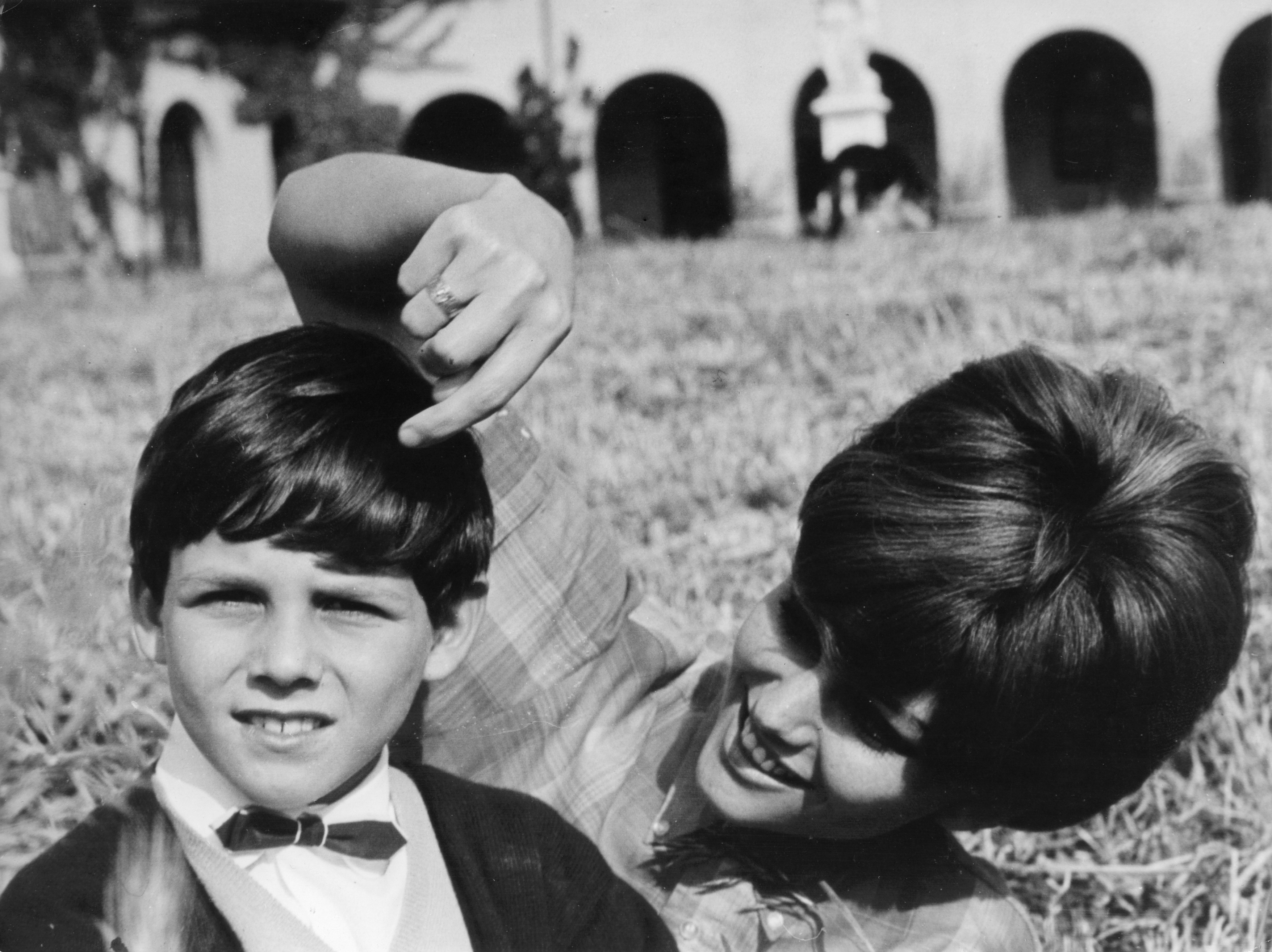 La actriz y su hijo, Patrick Frank Cristaldi, en 1971, en Italia | Fuente: Getty Images