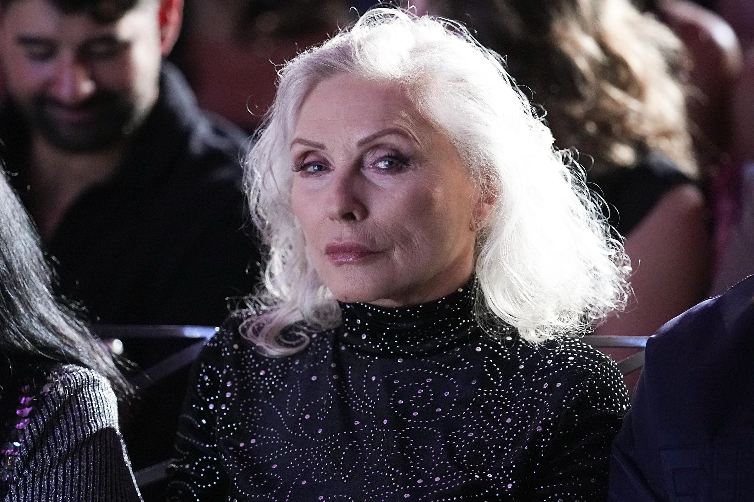 Debbie Harry en los 11º Premios Anuales de los Medios de Moda de The Daily Front Row el 6 de septiembre de 2024, en Nueva York. | Fuente: Getty Images