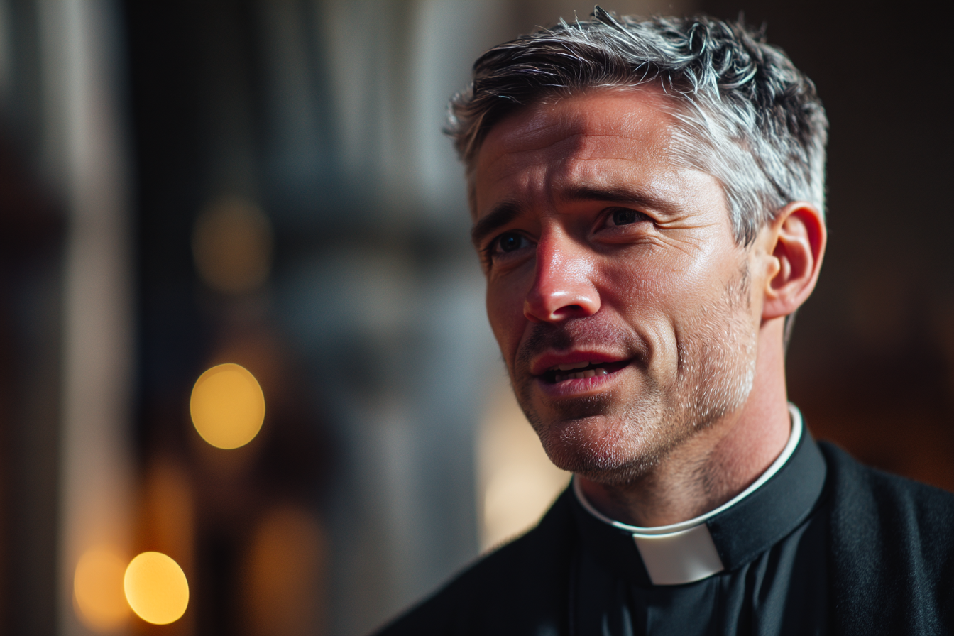 Un sacerdote hablando | Fuente: Midjourney