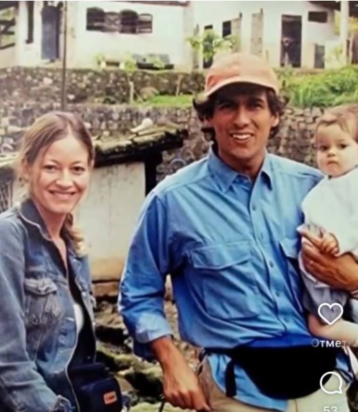Rafael Araneda y familia. | Fuente: Instagram/unimas