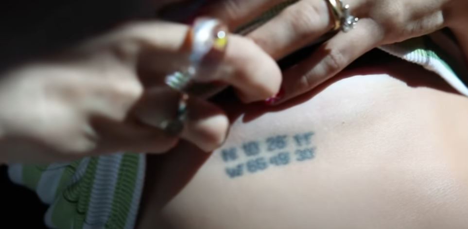 El primer tatuaje de Evaluna | YouTube.com/camiloyevaluna