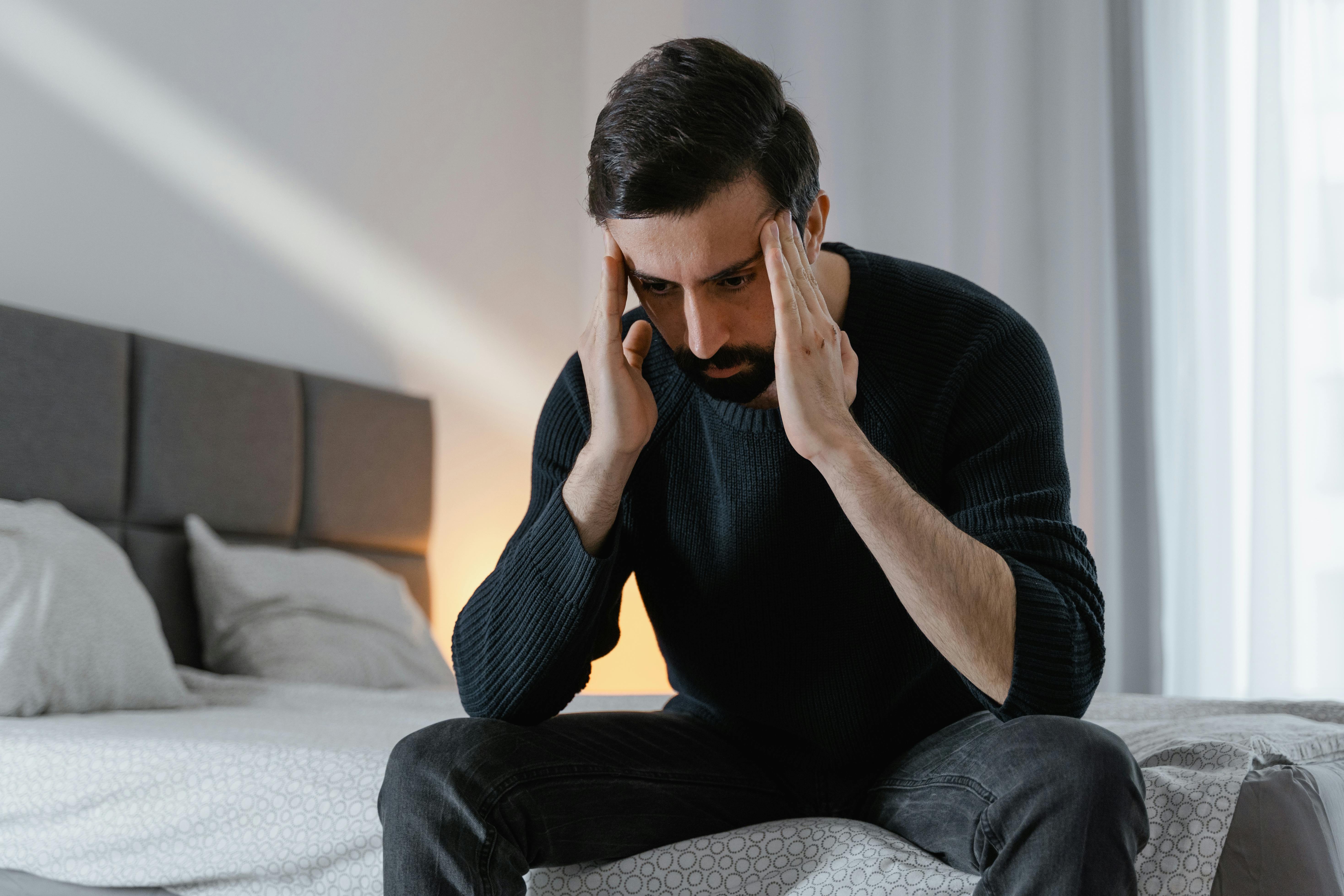 Un hombre triste | Fuente: Pexels