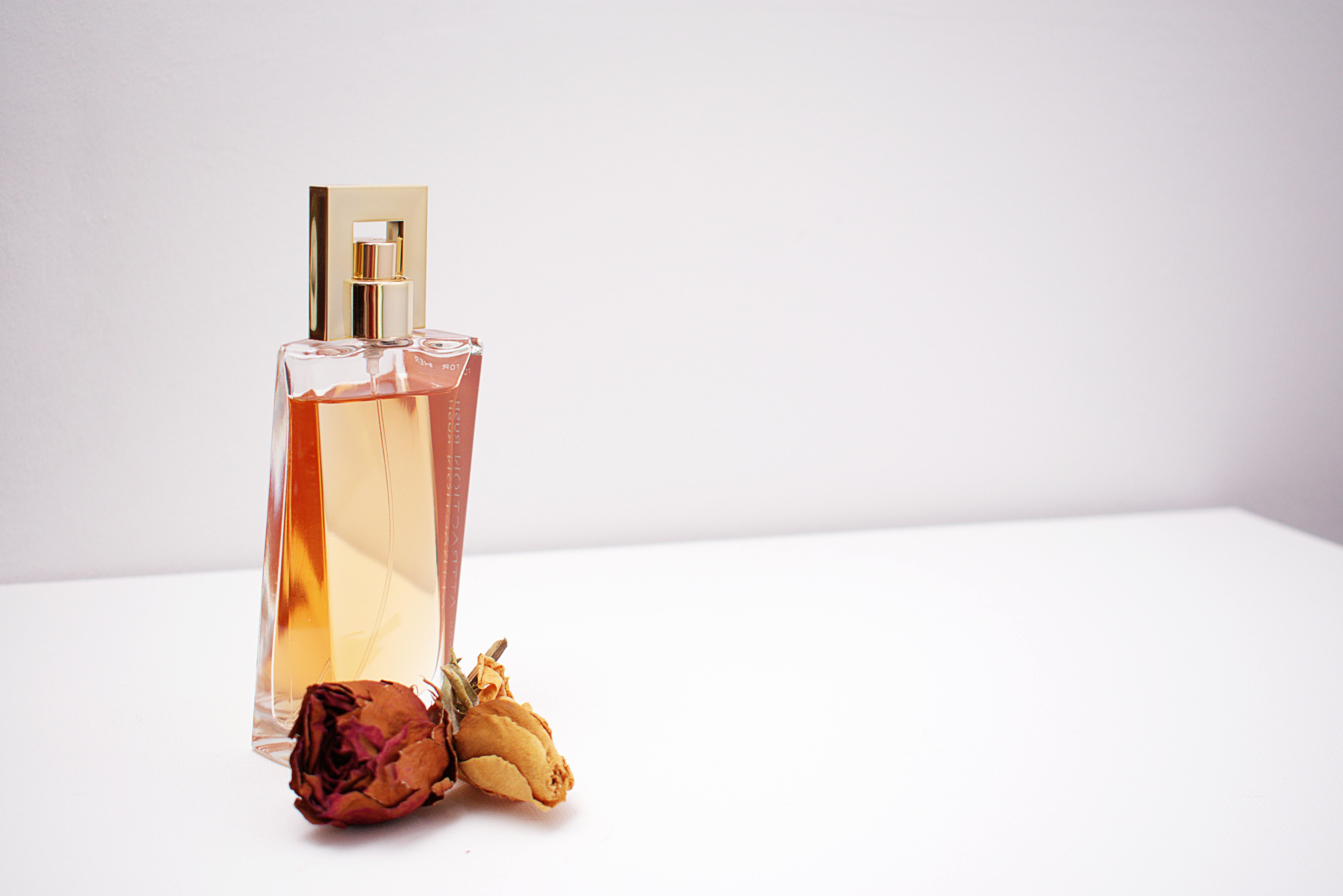 Un frasco de perfume | Fuente: Pexels