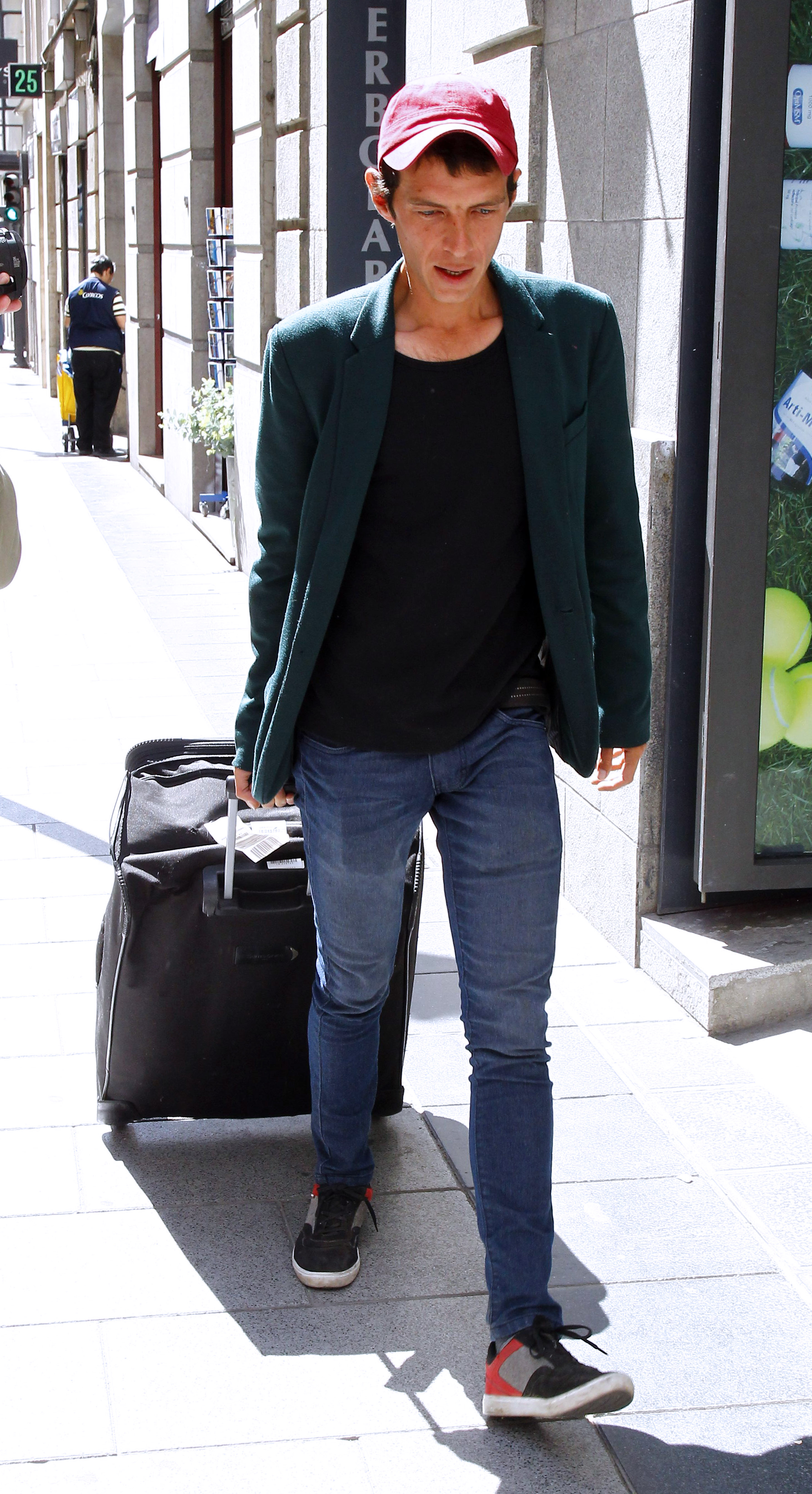 El hijo de Camilo Sesto, Camilo Blanes Ornelas, es visto el 10 de septiembre de 2019 en Madrid, España. | Fuente: Getty Images