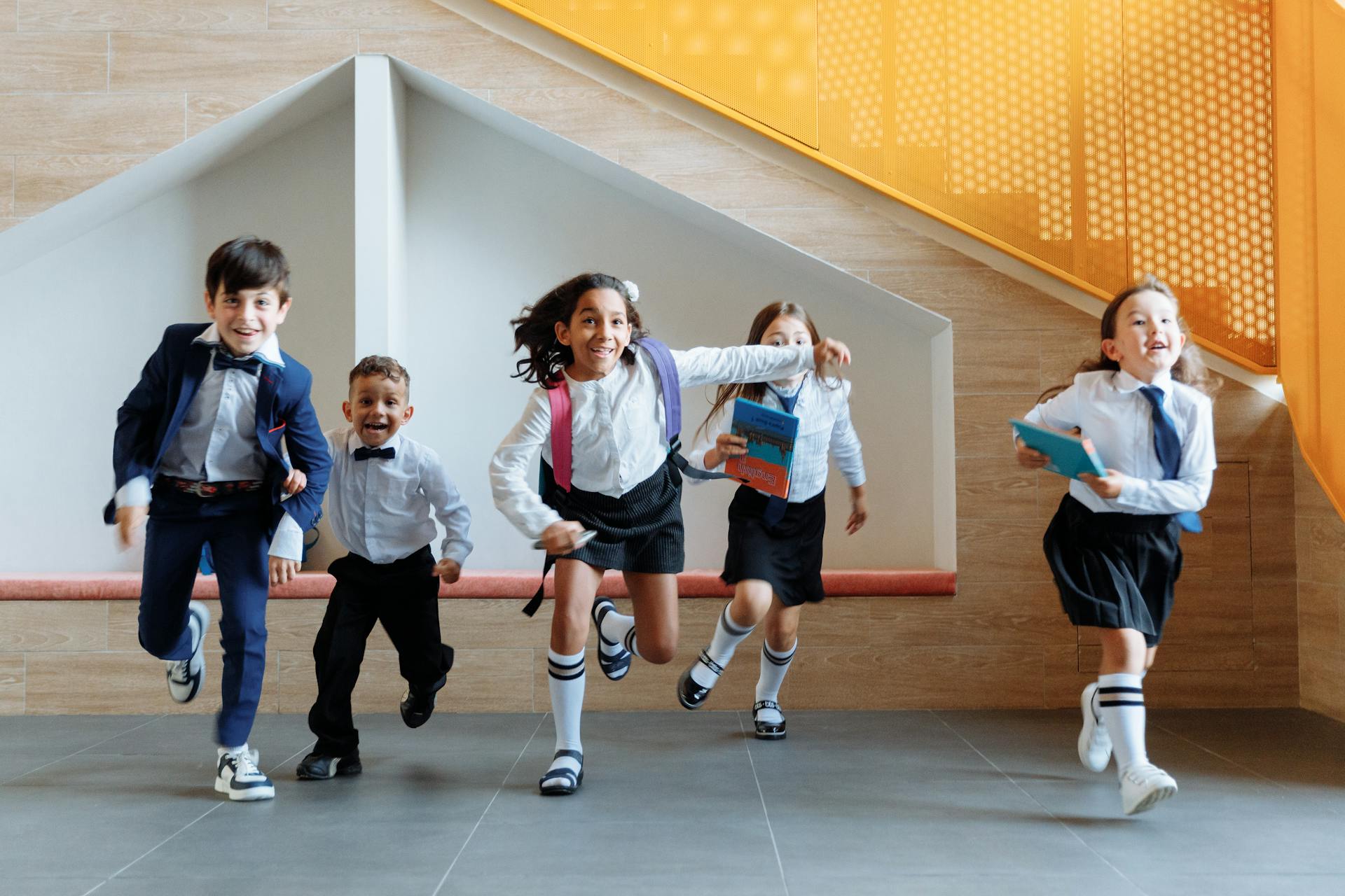 Niños en una escuela | Fuente: Pexels