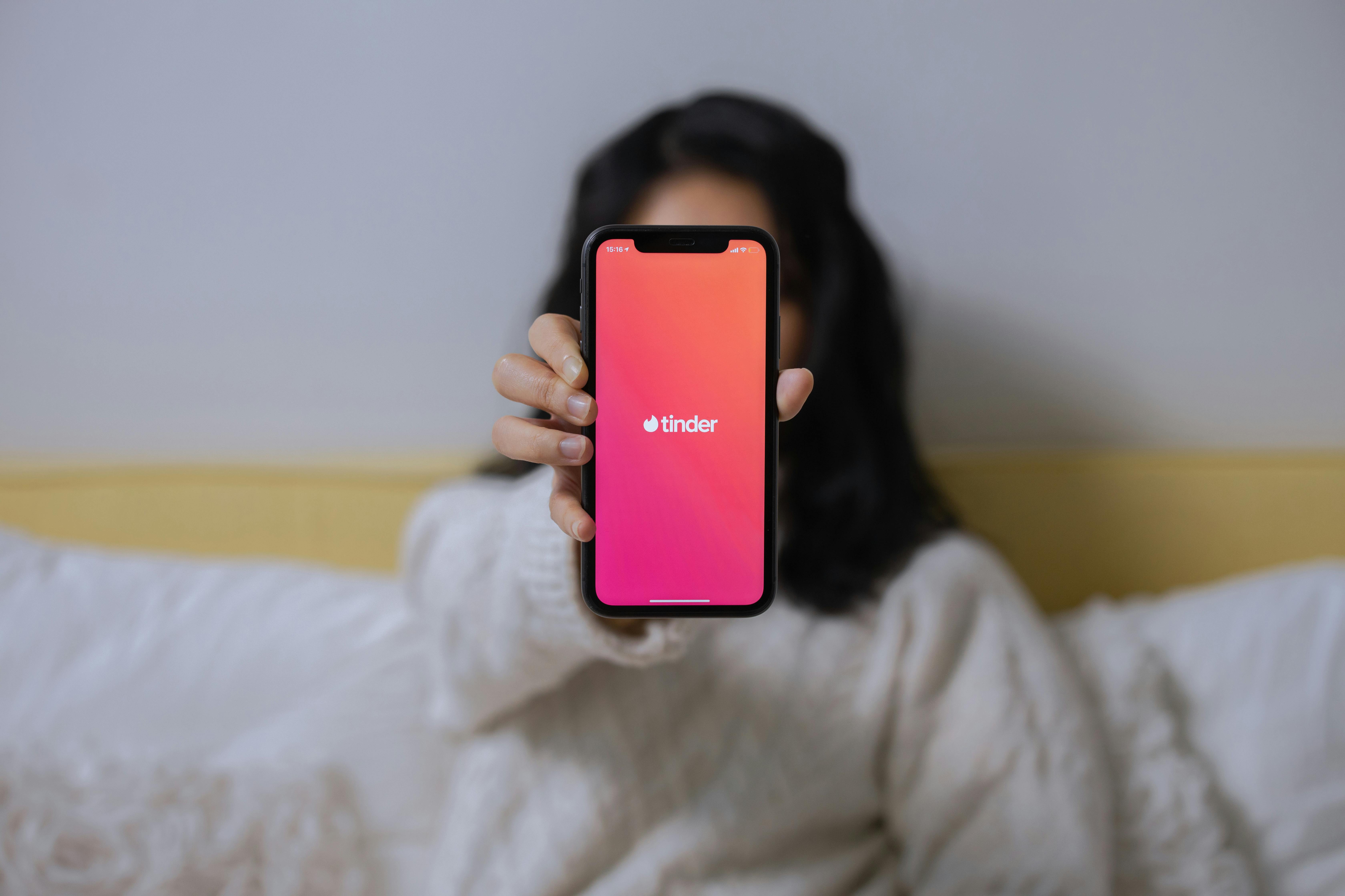 Una aplicación de Tinder | Fuente: Pexels