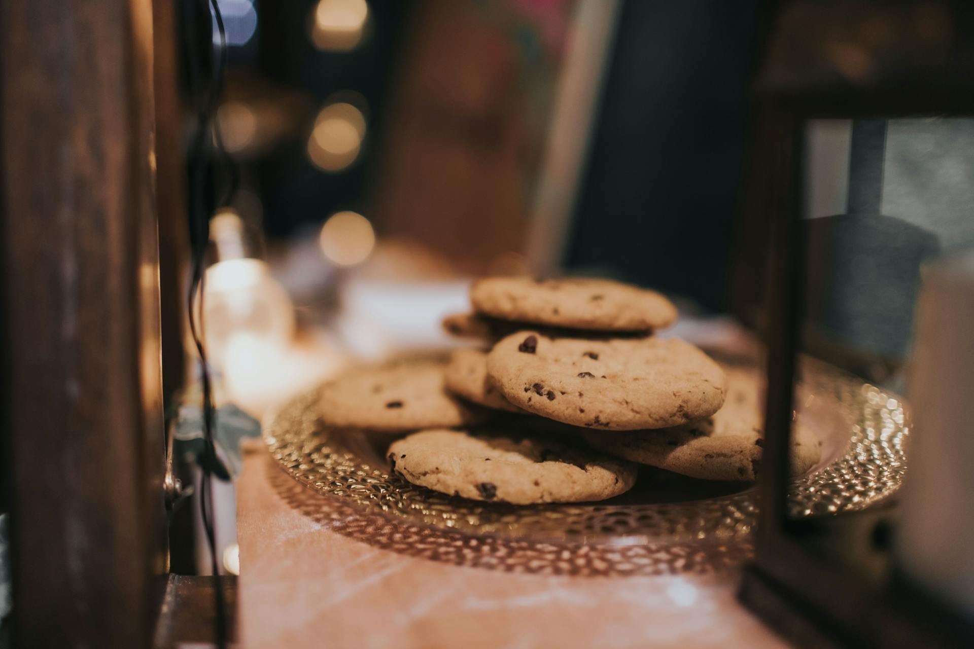 Galletas en un plato | Fuente: Pexels