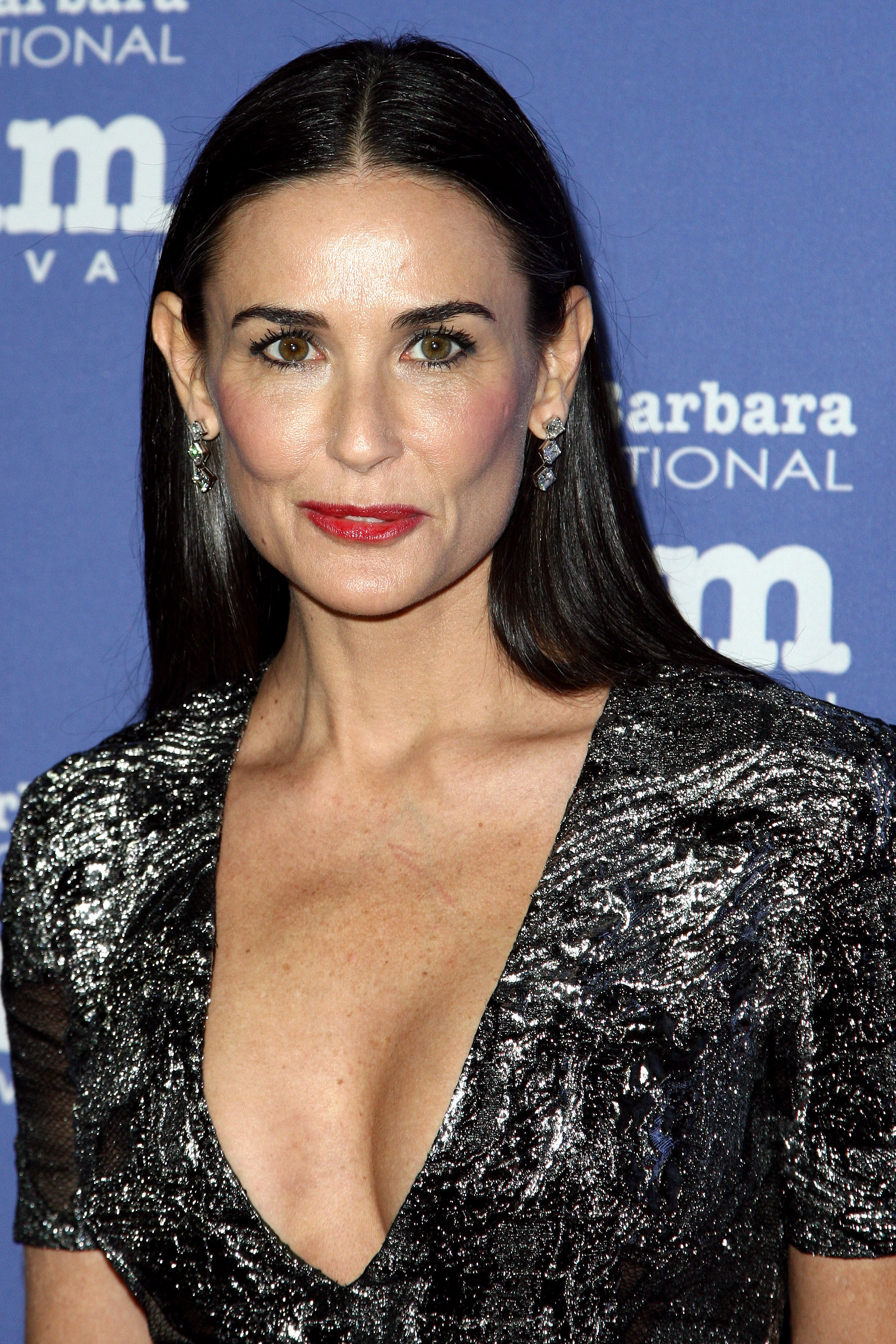 Demi Moore asiste a la Santa Barbara International Film Festival's 9th annual Kirk Douglas Award on November 16, 2014, in Goleta, California. | Source: Getty Images
