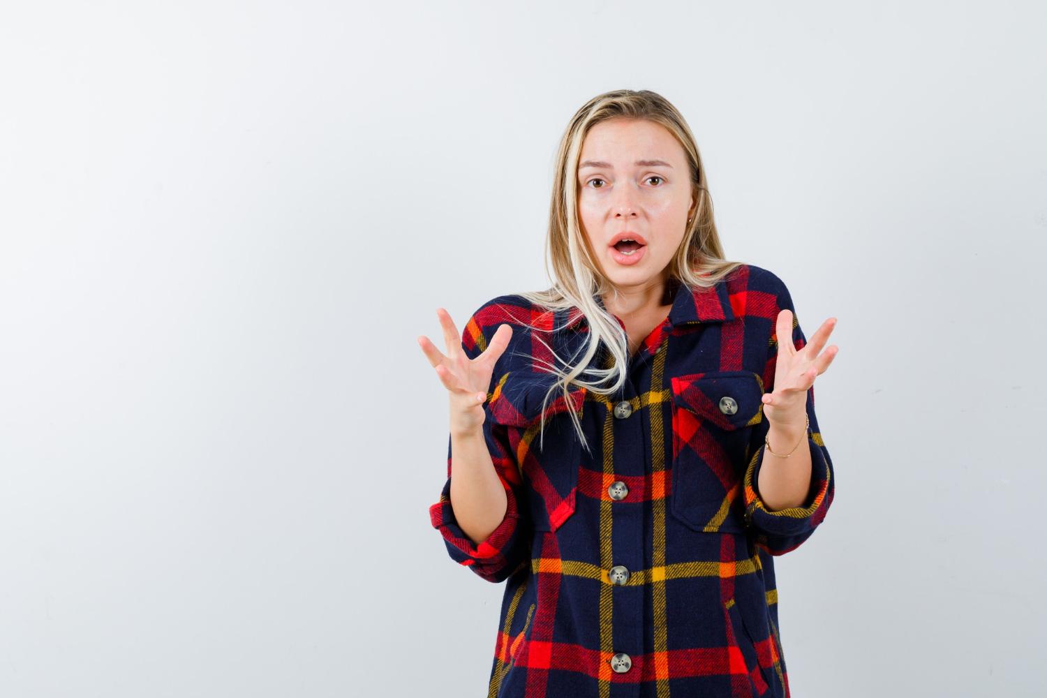 Una mujer molesta | Fuente: Freepik